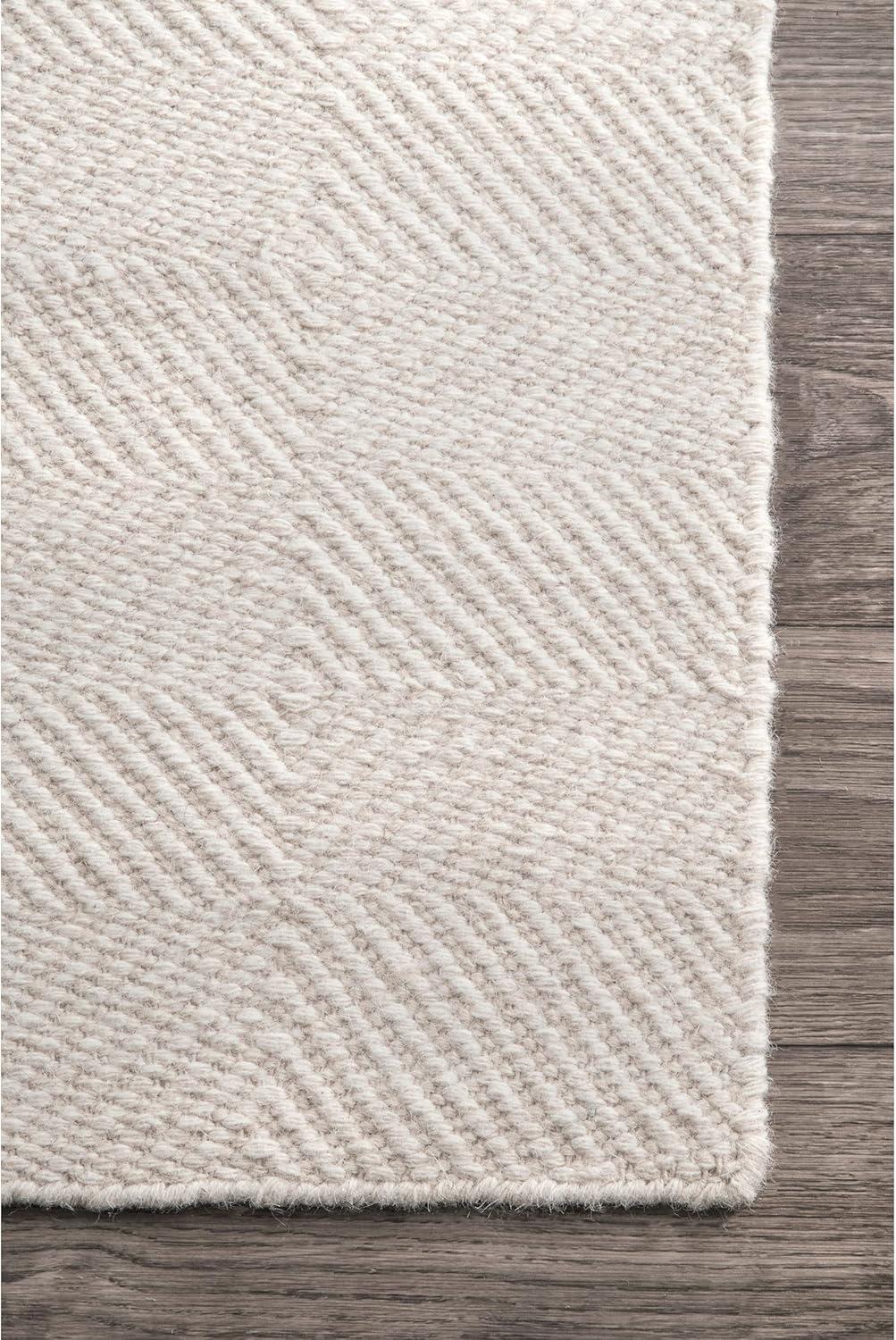 nuLOOM Hand Woven Ago Wool Area Rug, 7' 6" x 9' 6", Cream