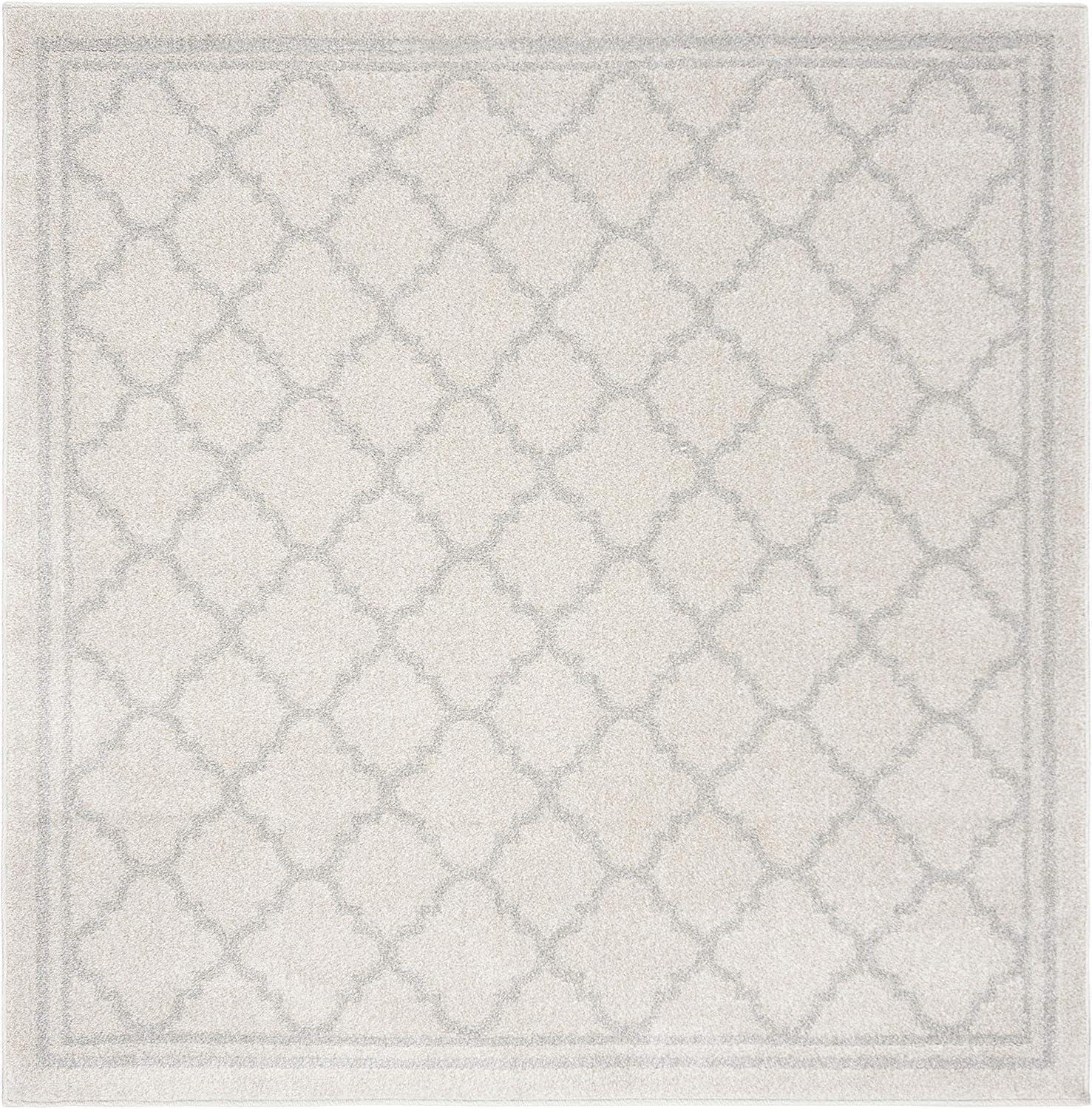 Gray Geometric 5' x 5' Reversible Stain-Resistant Square Rug