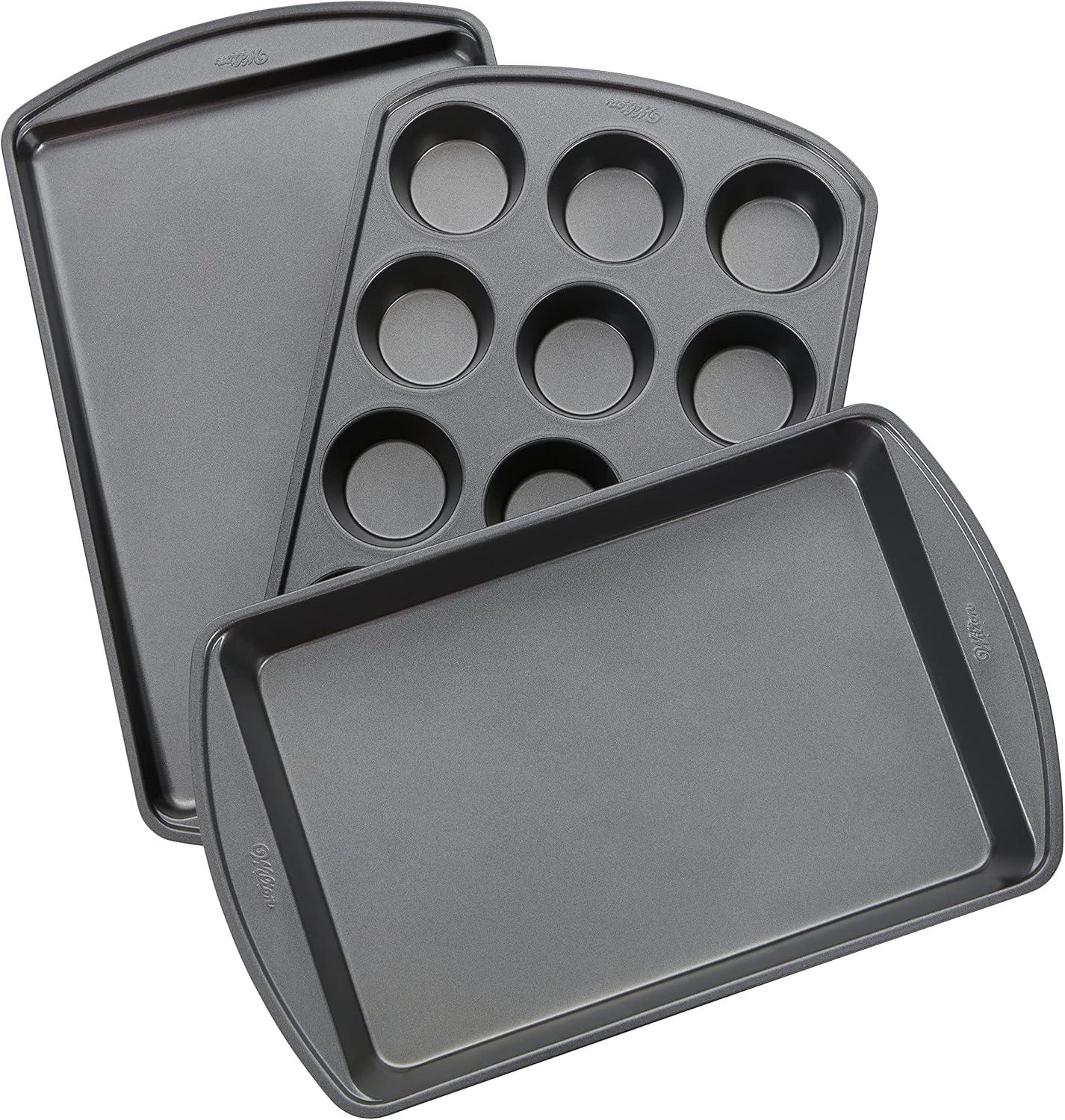 Wilton Non-Stick Metal 3-Piece Bakeware Set