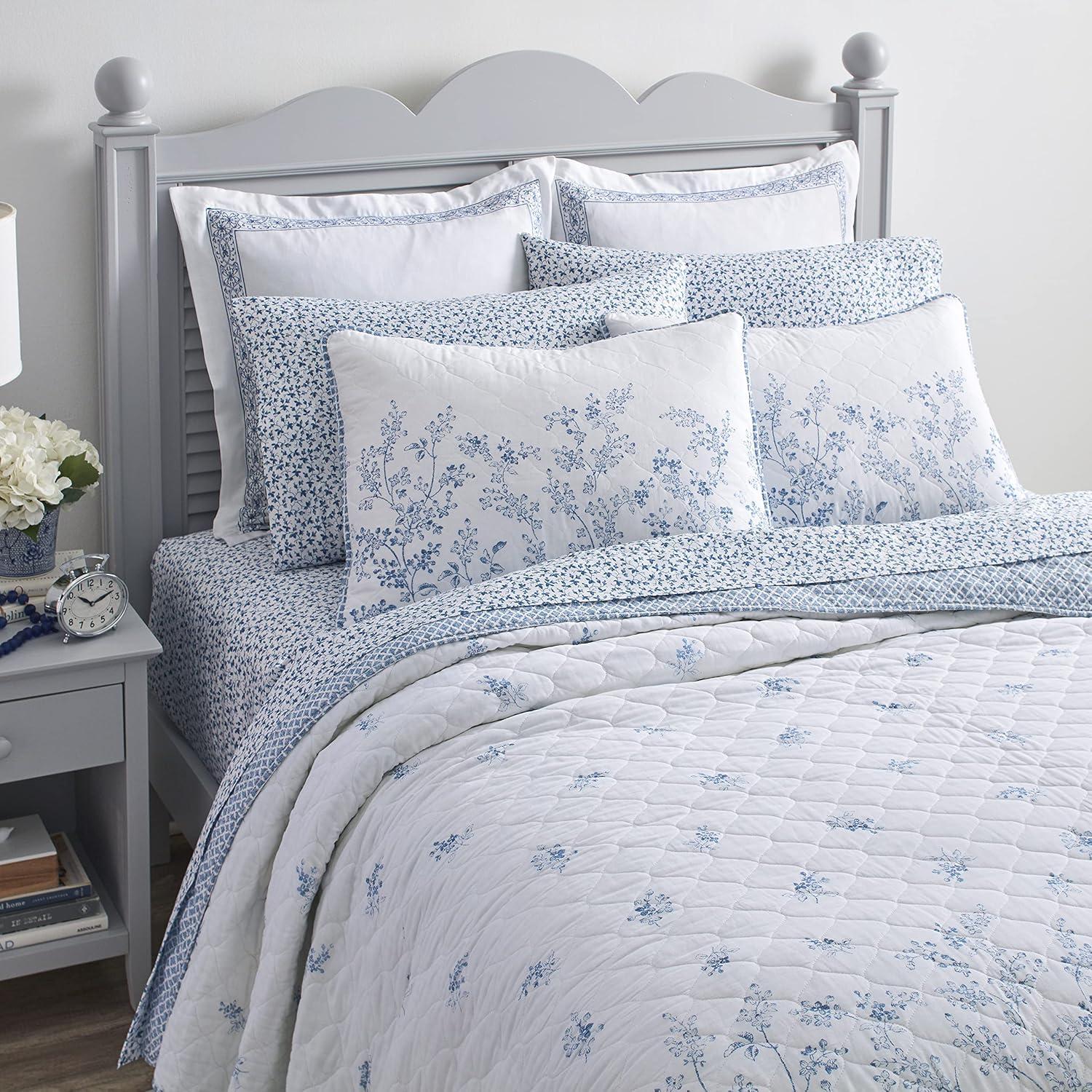 Flora Blue Cotton Reversible King Quilt Set