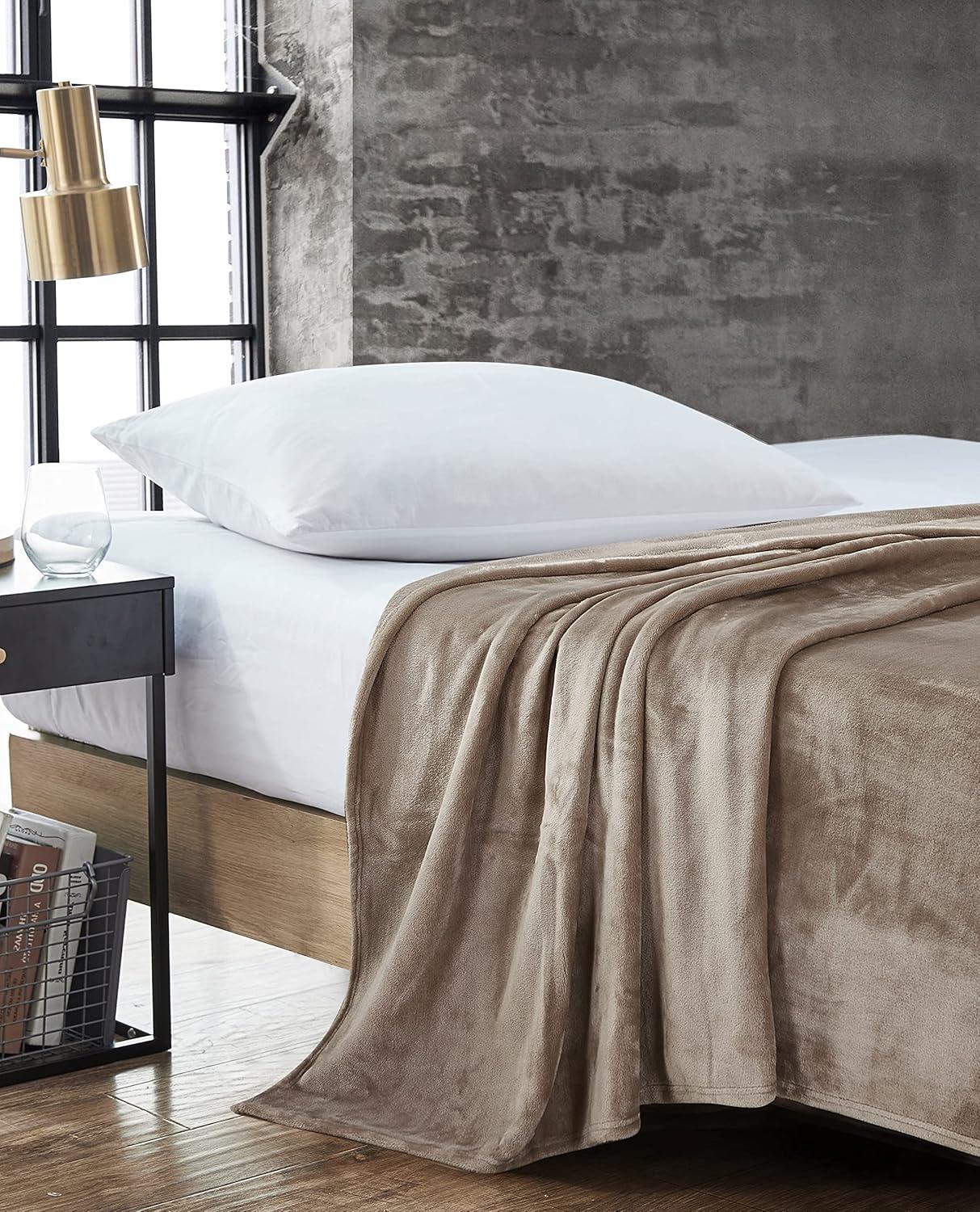 Kenneth Cole Reaction Ultra Soft Fleece Blanket