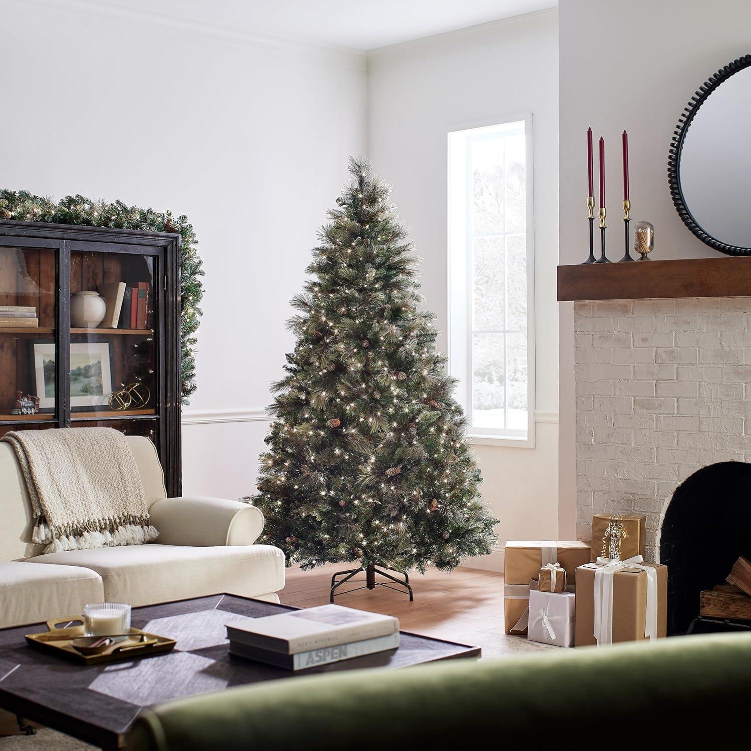 7ft National Christmas Tree Company Pre-Lit Carolina Pine Full Artificial Christmas Tree with 700 Clear Lights