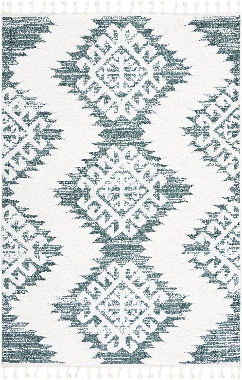 Moroccan Tassel Shag 652 Area Rug In Green / Ivory