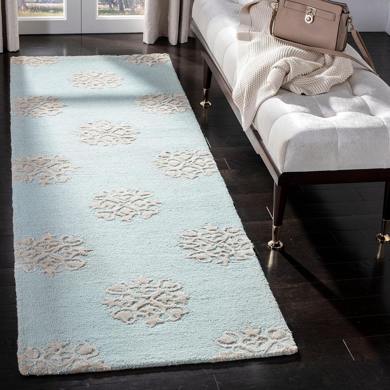 Soho SOH213 Hand Tufted Area Rug  - Safavieh