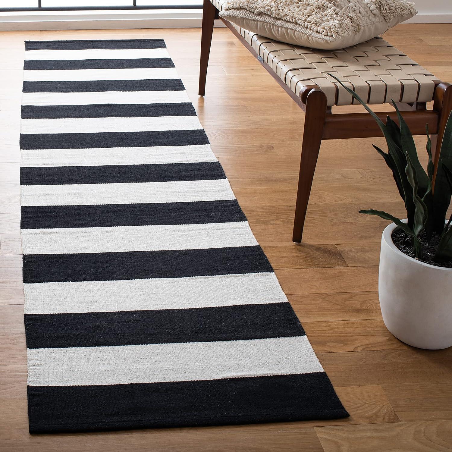 Montauk MTK712 Hand Woven Indoor Rug - Safavieh