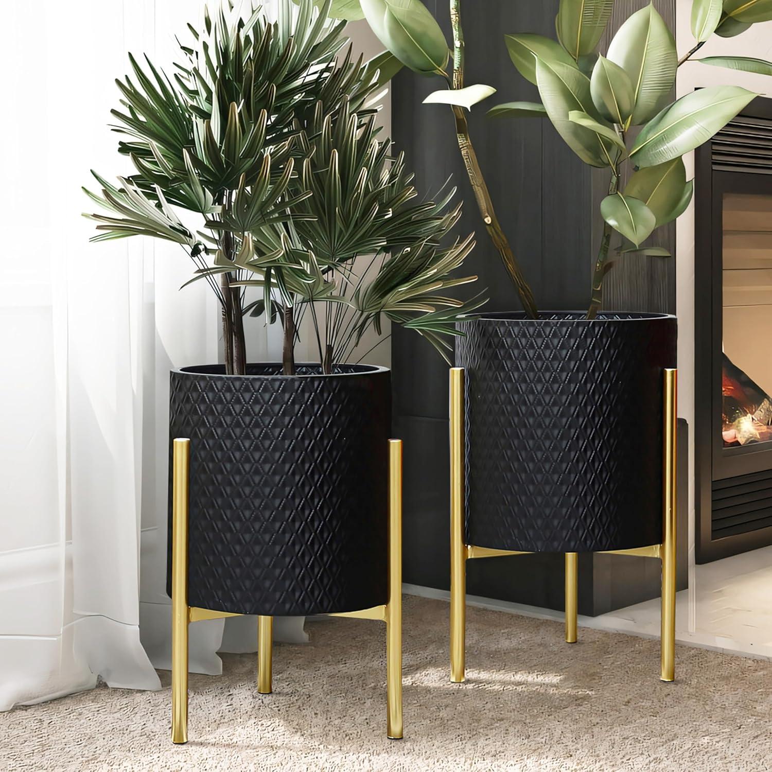 LuxenHome 2-Piece Diamond Pattern Round Metal Cachepot Planter Set, Black with Gold Stands