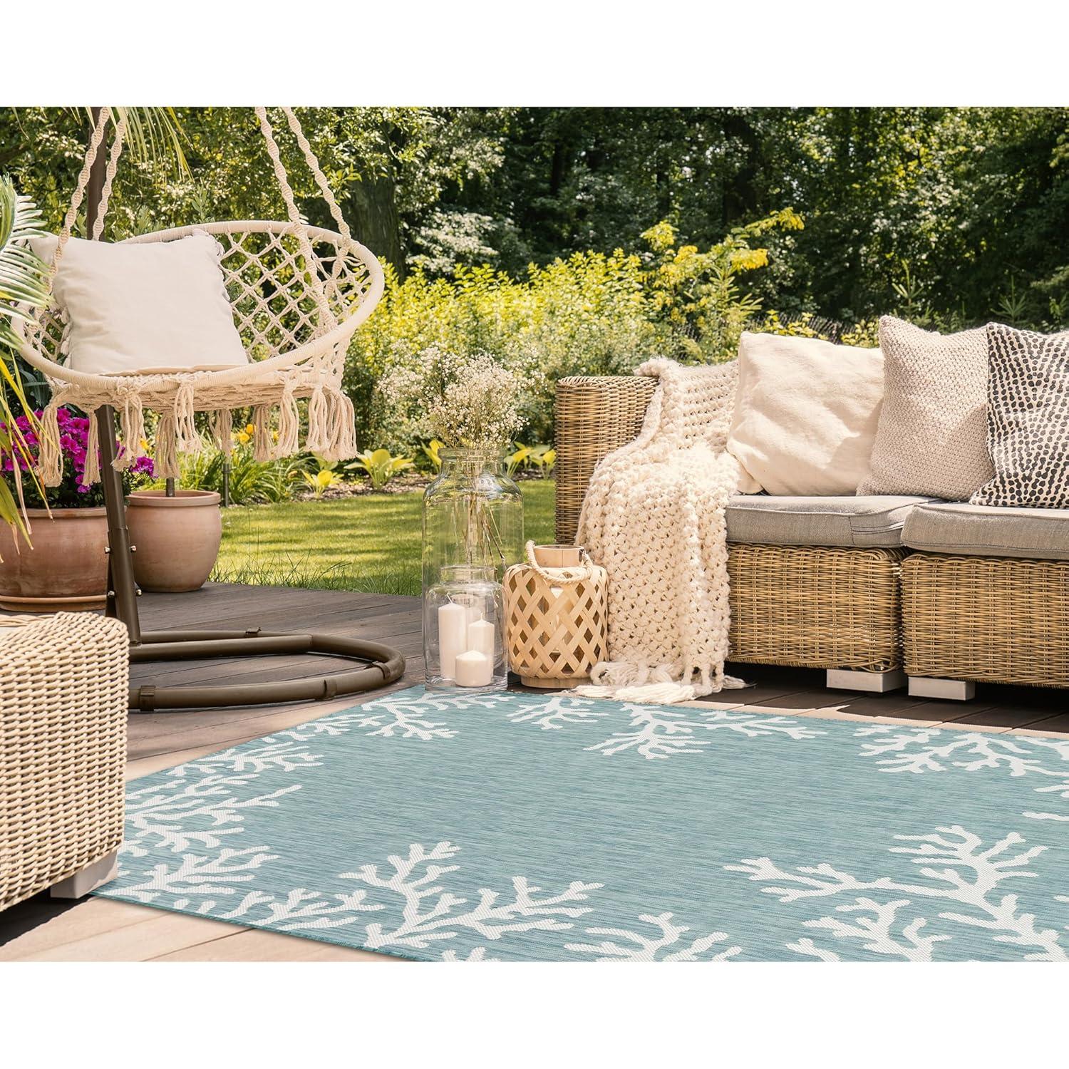 Liora Manne Carmel Coral Border Indoor/Outdoor Rug Aqua 3'3" x 4'11"