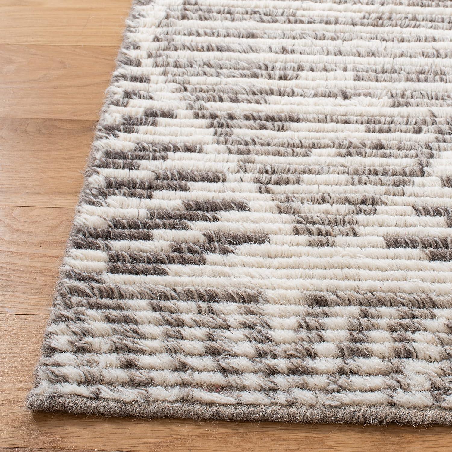 Kenya KNY175 Hand Knotted Area Rug - Grey/Ivory - 6'x9' - Safavieh