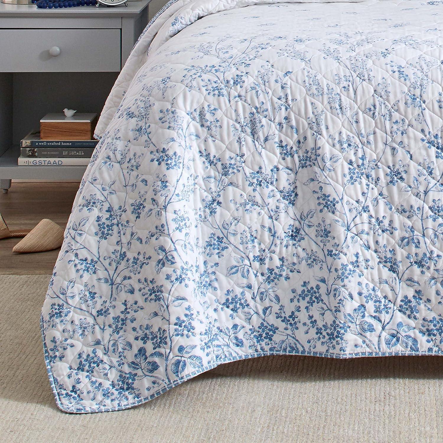 Flora Blue Cotton Reversible King Quilt Set