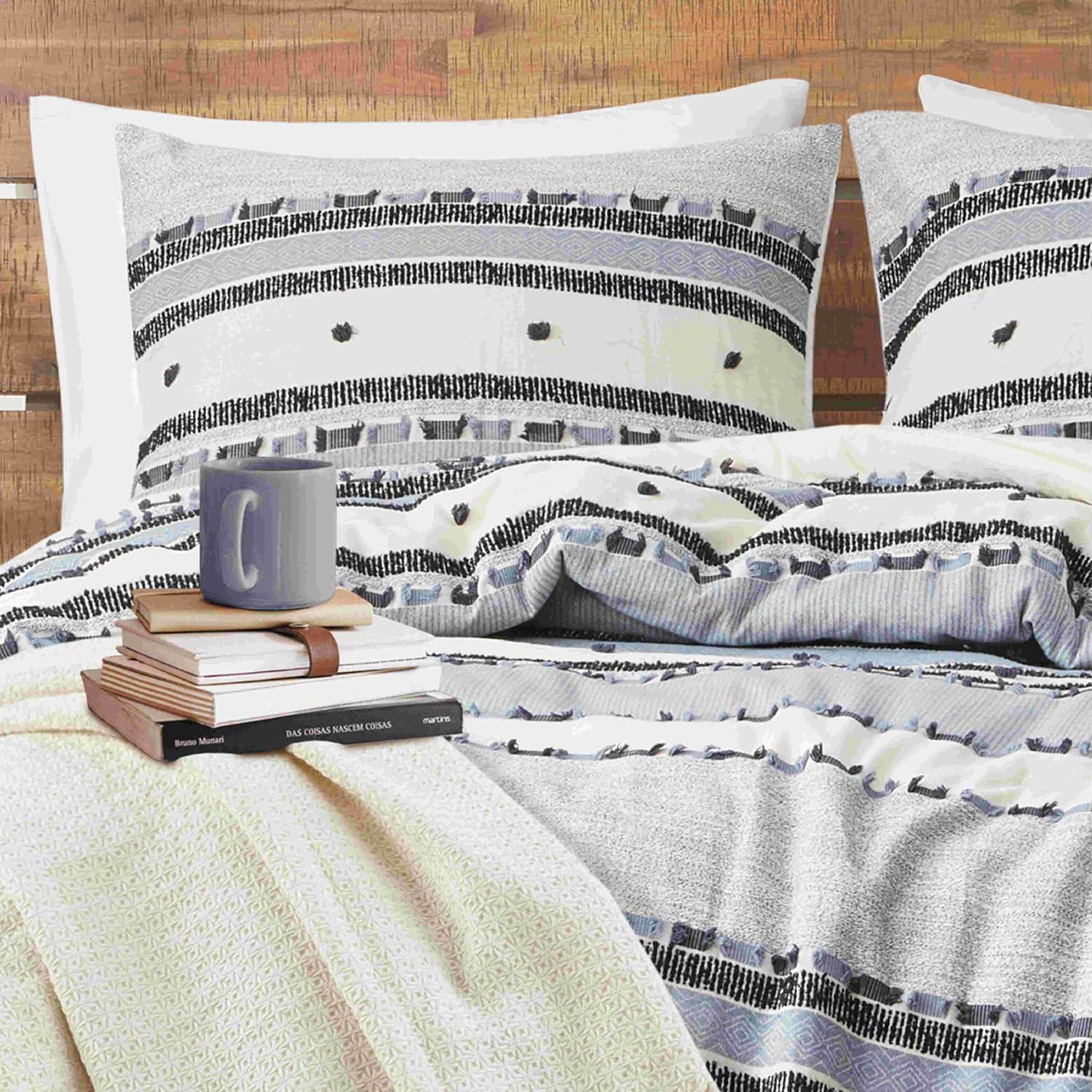 Hyde Lane Boho Blue King Comforter Set ，Modern Farmhouse Tufted Bedding Sets, Cotton Top with Neutral Rustic Style Clipped Jacquard Stripes, 3-Pieces Including Matching Pillow Shams (104x90 Inches)