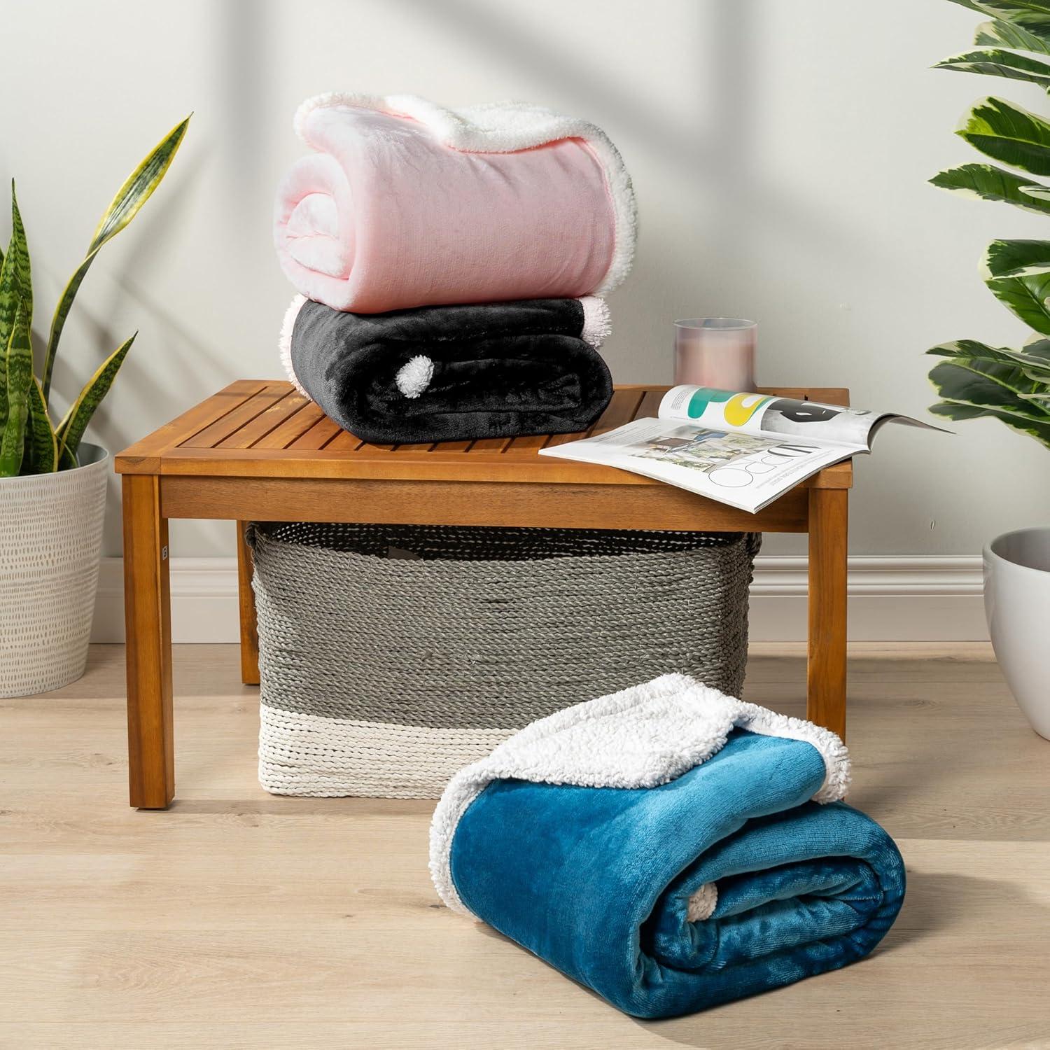 Pavilia Hand Woven Throw Blanket