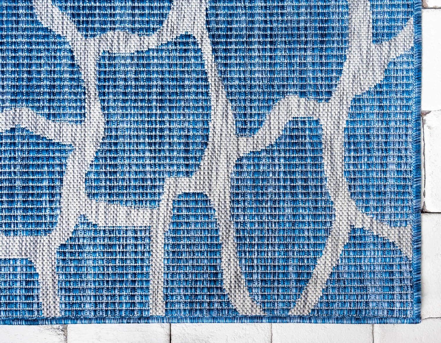 Unique Loom 5' 1 x 8' 0 Rectangle Indoor/Outdoor Safari Blue Area Rug