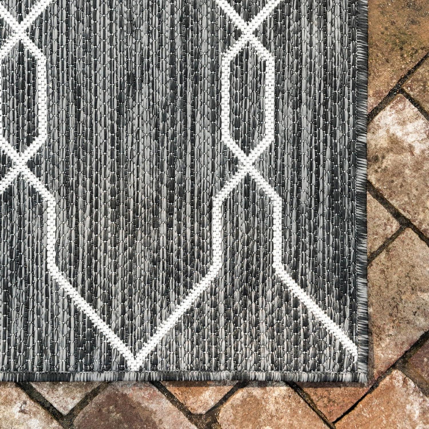 Unique Loom 2' 0 x 6' 1 Runner Indoor/Outdoor Trellis Charcoal Runner Rug