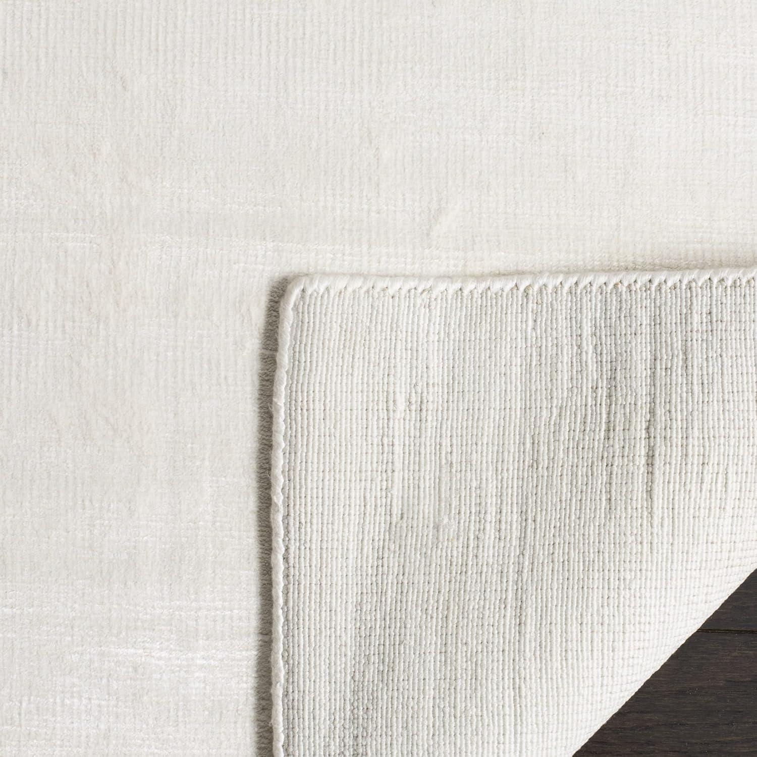 Mirage MIR344 Hand Loomed Indoor Area Rug - White - 5'x8' - Safavieh