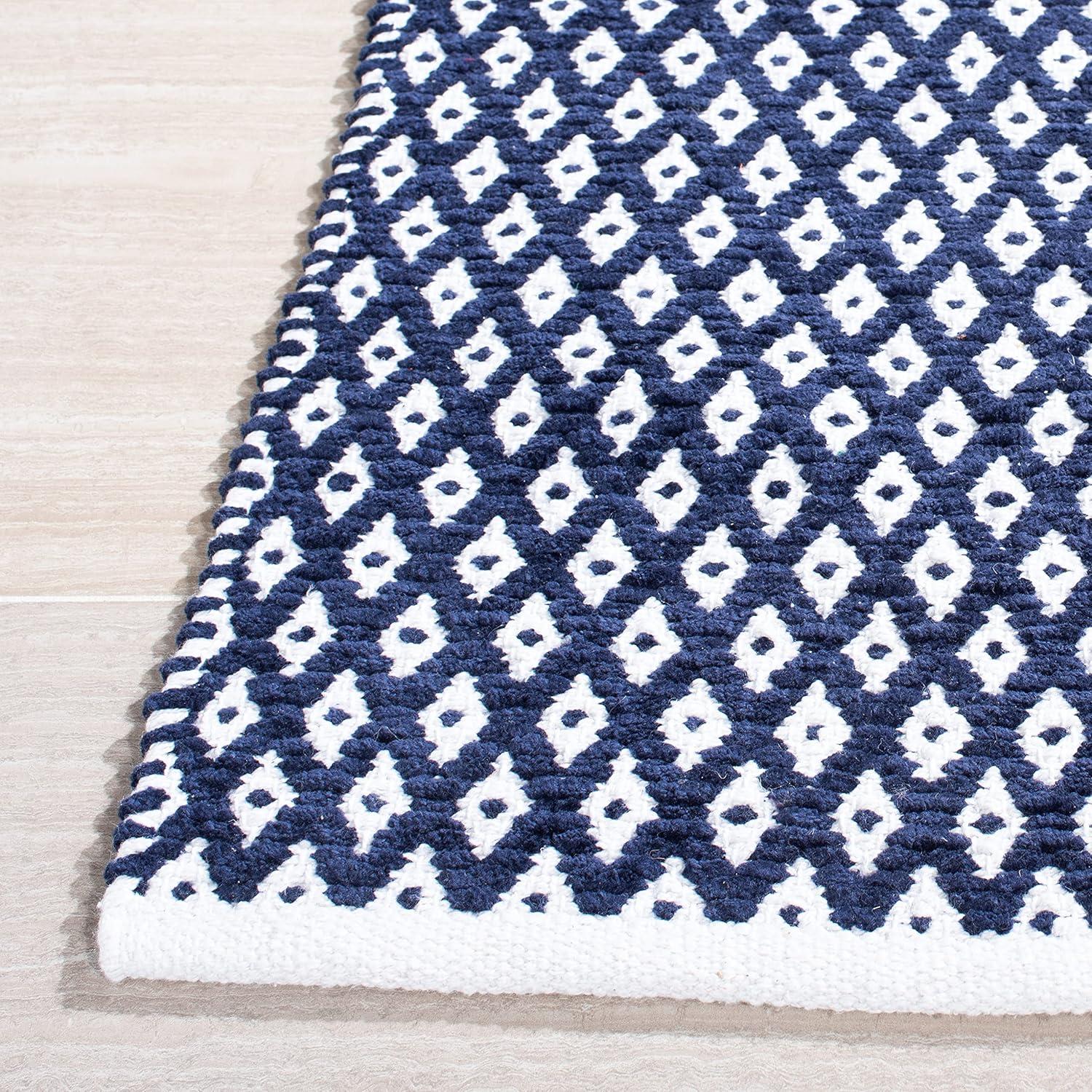 Boston BOS685 Power Loomed Area Rug - Navy - 6'x6' - Safavieh.
