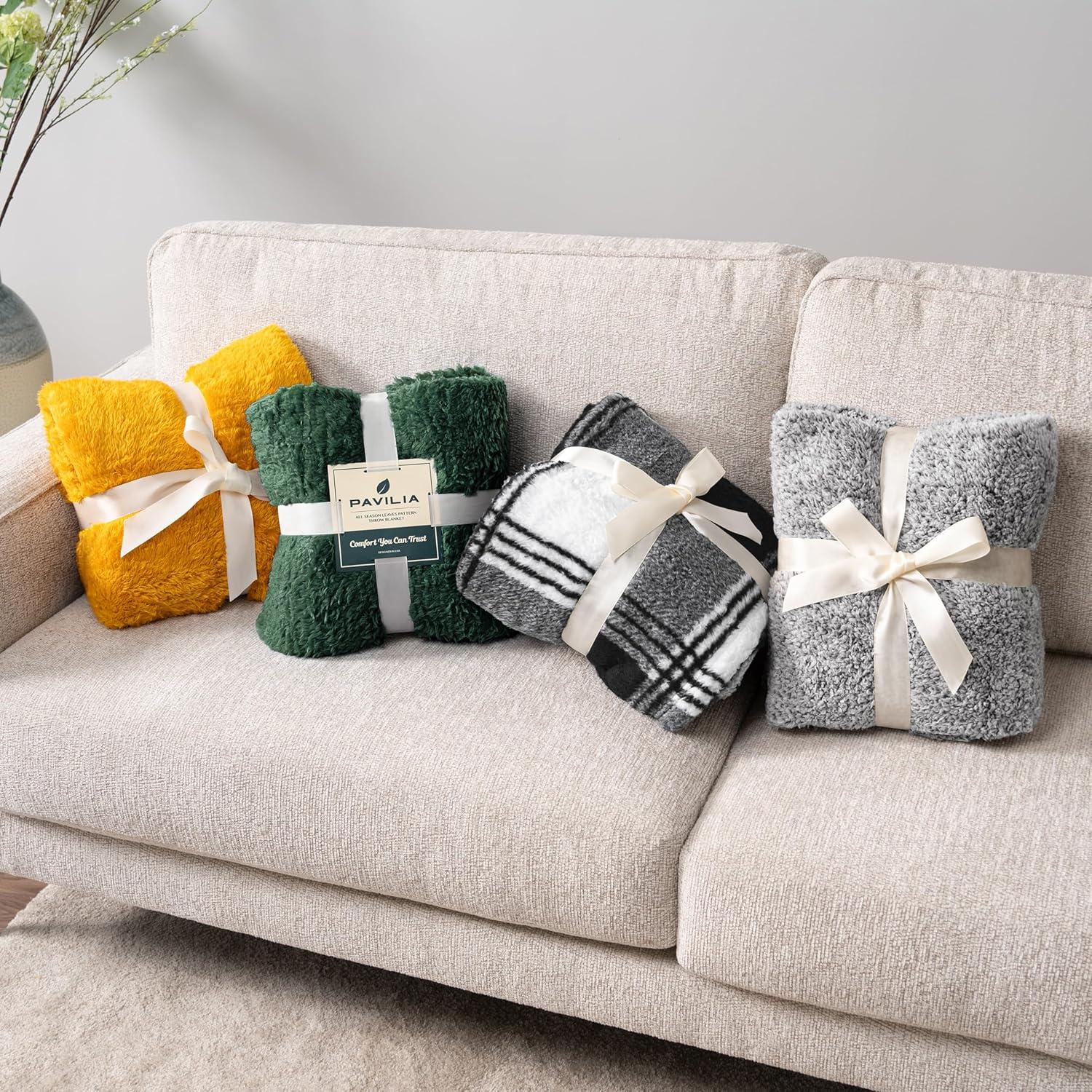 PAVILIA Plush Throw Blanket for Couch Bed, Faux Shearling Blanket and Throw for Sofa Home Decor, Emerald Green/Throw - 50x60