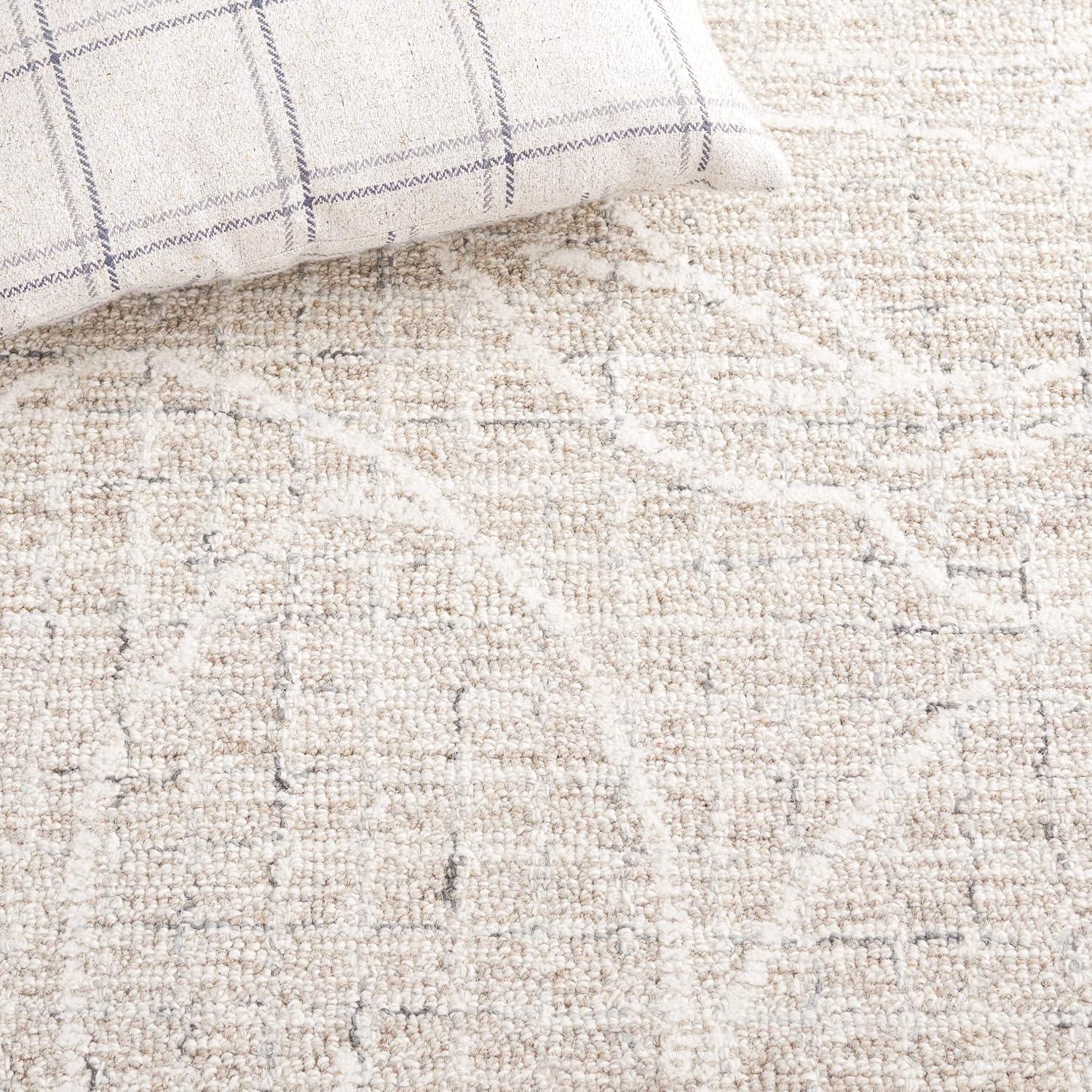 Metro MET881 Hand Tufted Indoor Area Rug - Beige/Ivory - 4'x6' - Safavieh