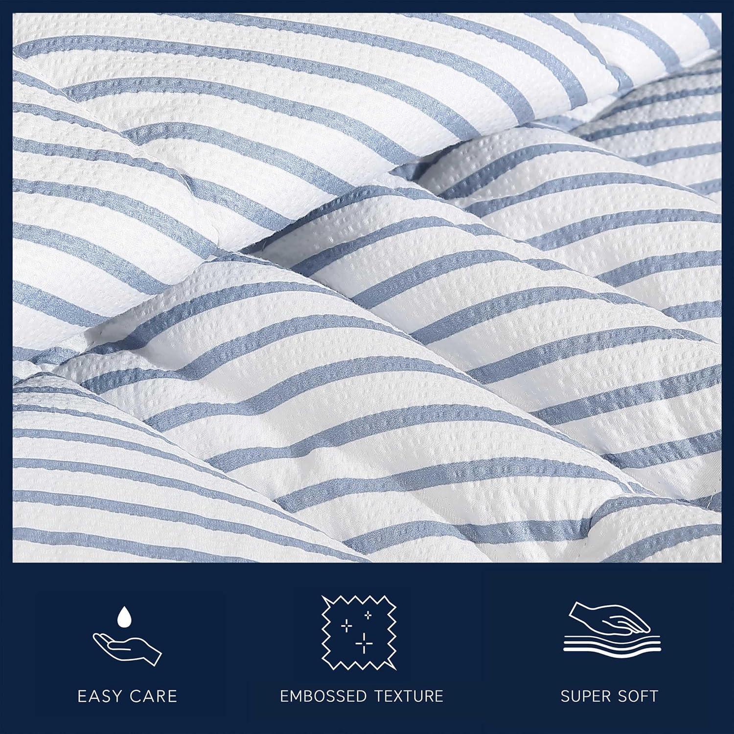 Windsor Blue/White Reversible Comforter Set