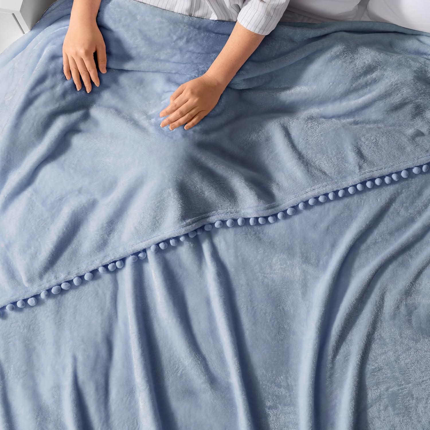 Pavilia Hand Woven Throw Blanket