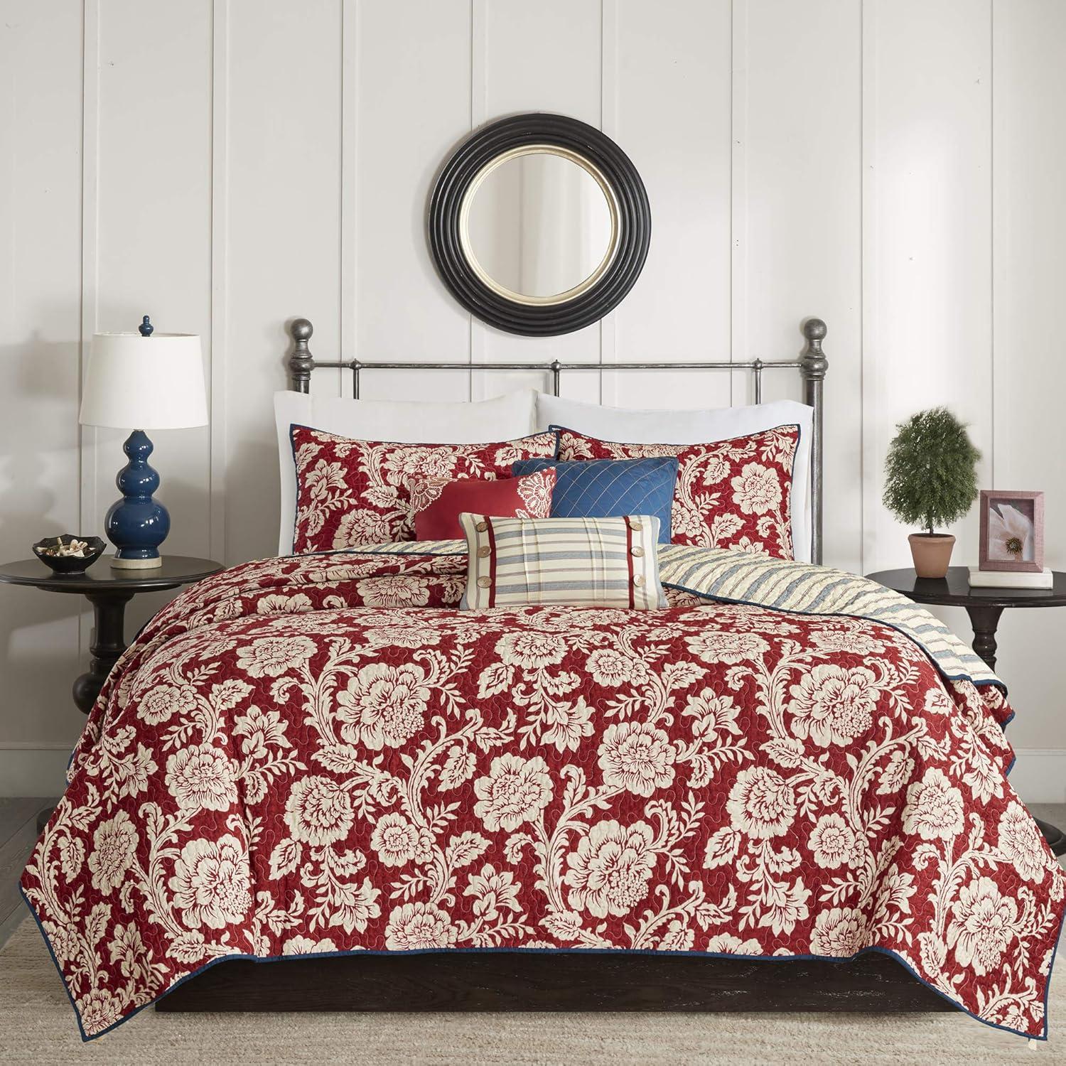 Madison Park Lucy Reversible Cotton Twill Quilt Set with Throw Pillows