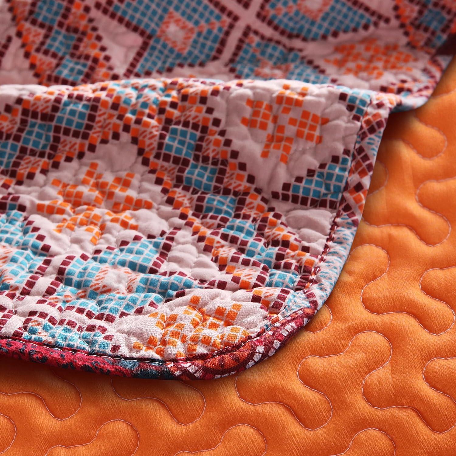 Exclusivo Mezcla 50"x 60" Quilted Throw Blanket- Microfiber Quilt Throw with Boho Striped Pattern, Reversible Red and Orange Versatile Lap Quilt for All Seasons, Lightweight Throws for Bed/Couch/Sofa