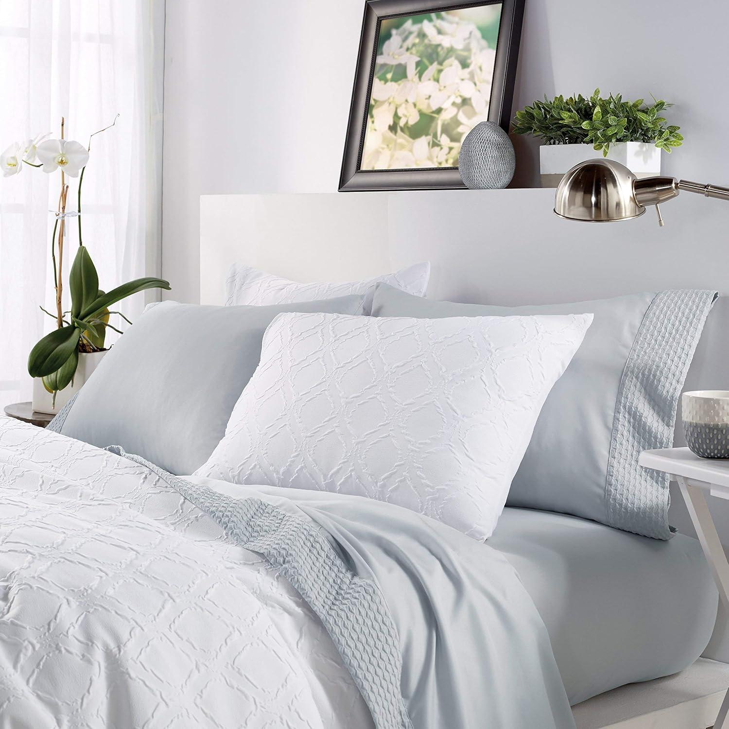 Kelly Clarkson Home Drum Modern & Contemporary Comforter Set