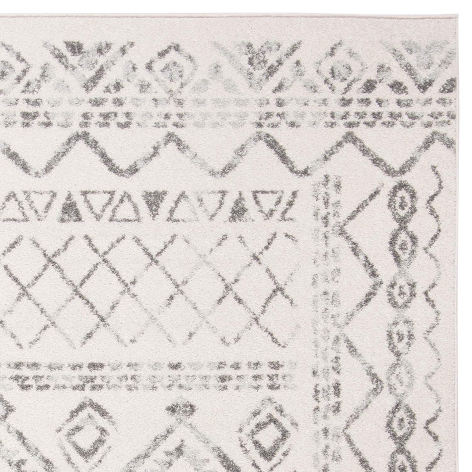 SAFAVIEH Tulum Ronald Distressed Runner Rug, Ivory/Grey, 2' x 11'