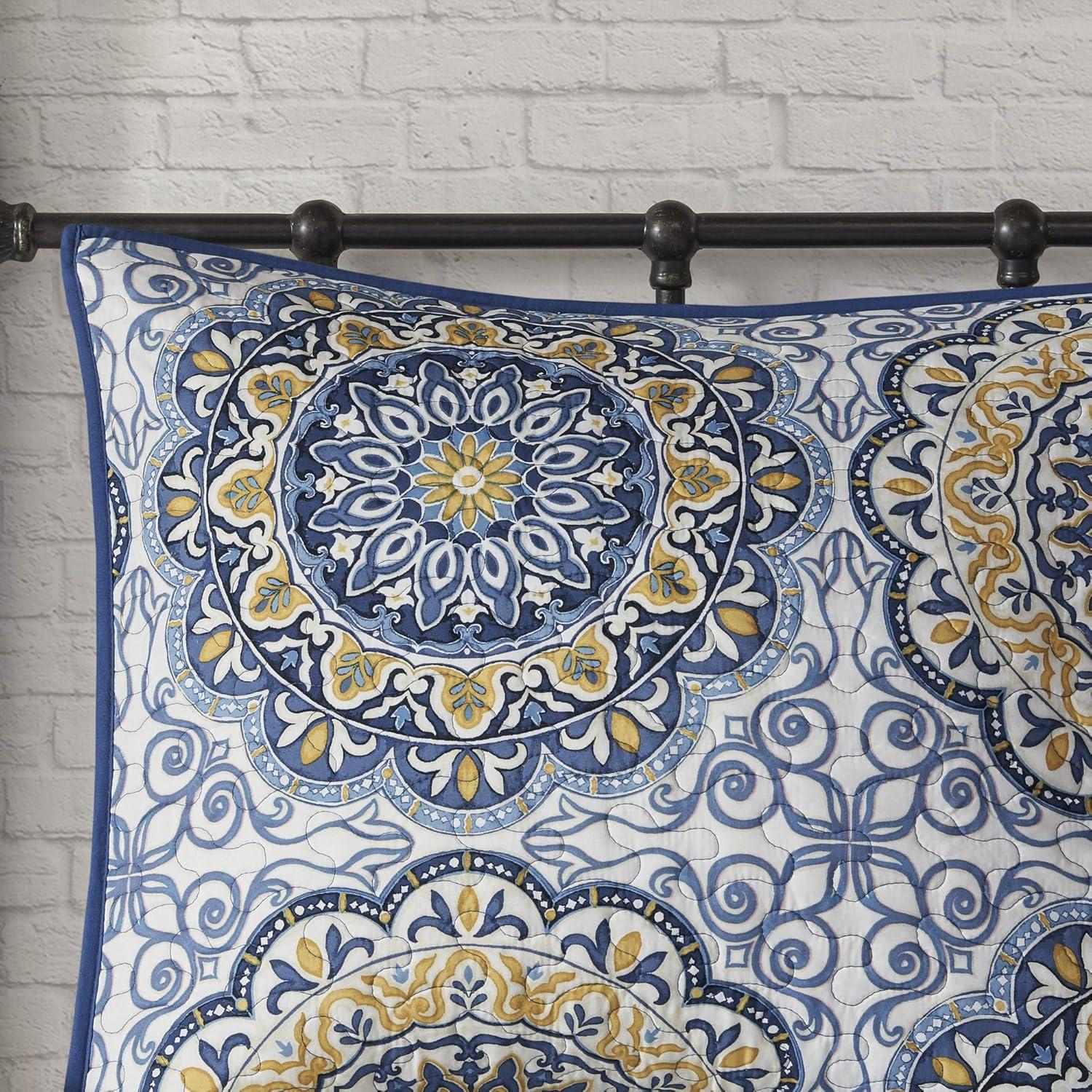 Madison Park 6 Piece Reversible Quilt Set with Throw Pillows
