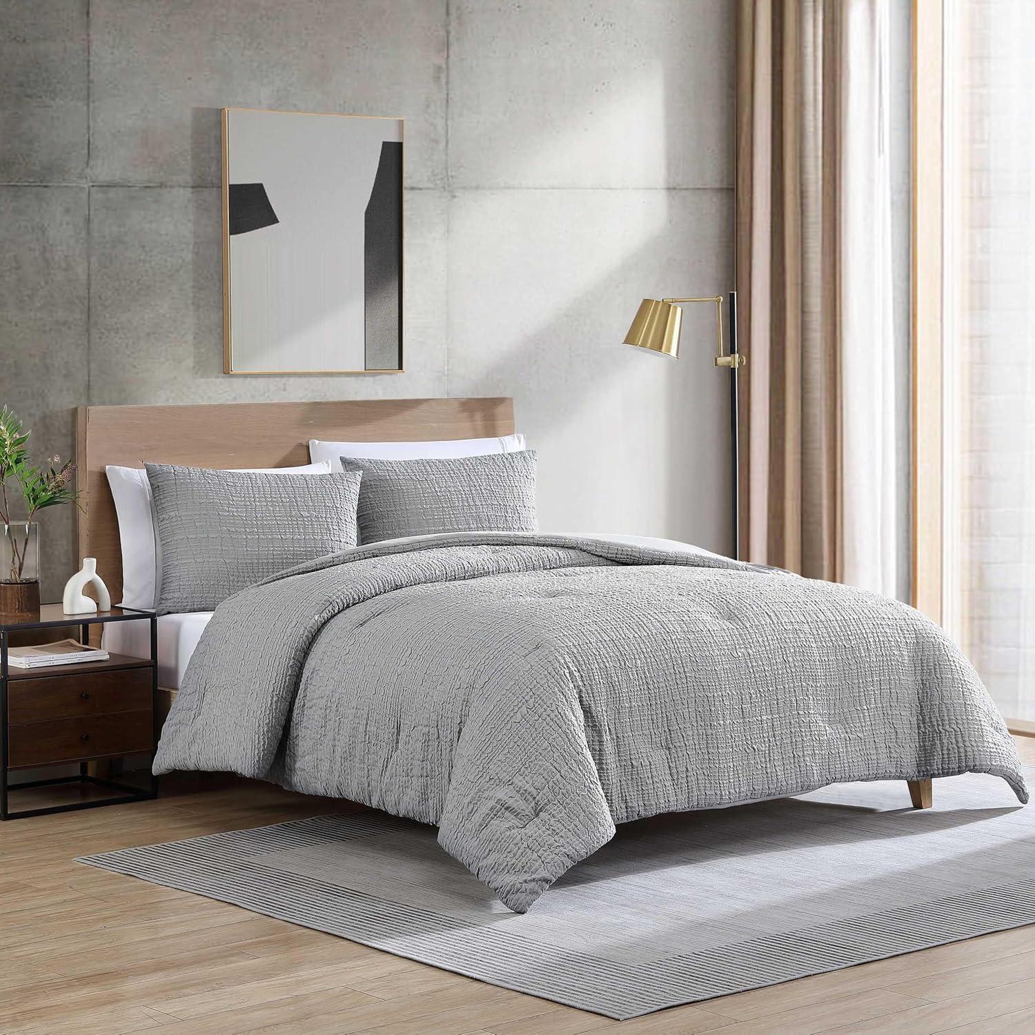 Kenneth Cole Serenity Wavy Lines Grey 3 Piece Comforter Set- Full/Queen