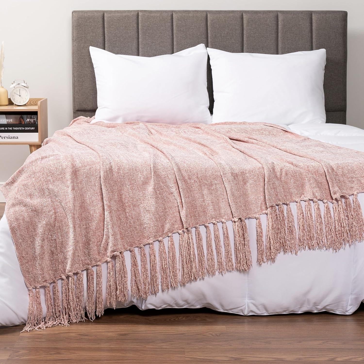 Pavilia Throw Blanket