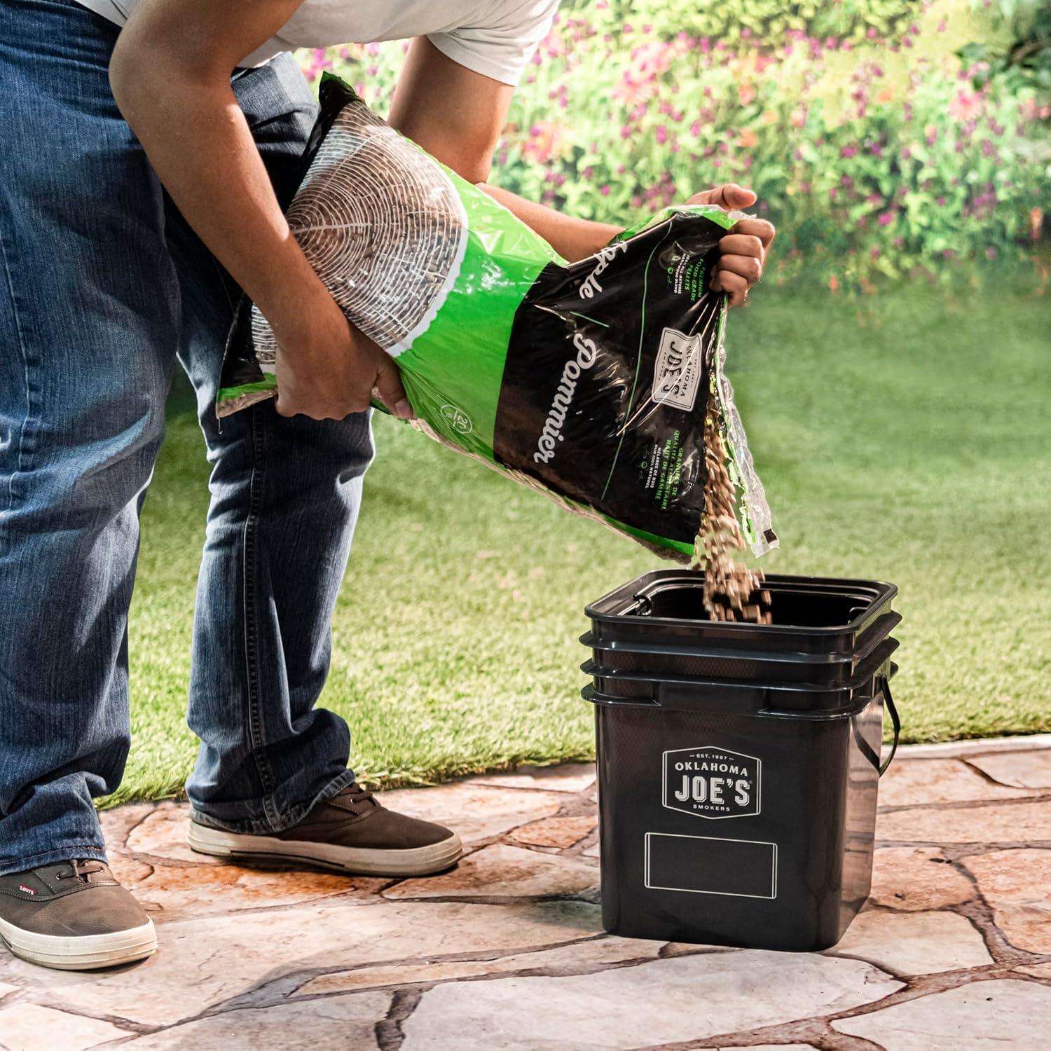 Oklahoma Joe's® Apple Wood Pellets, 20 lb. Bag - 2778407