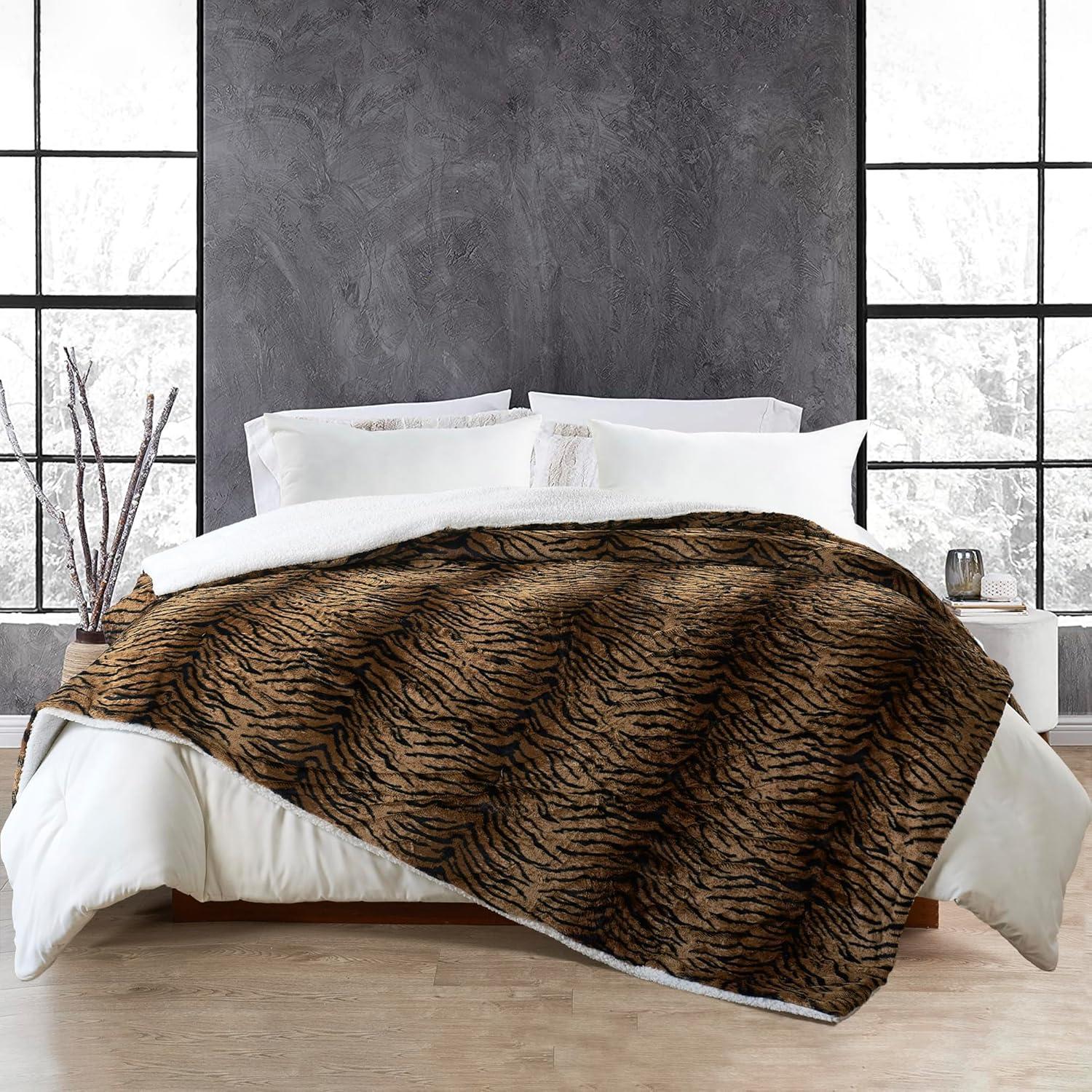 Safari Animal Nature Throw Blanket