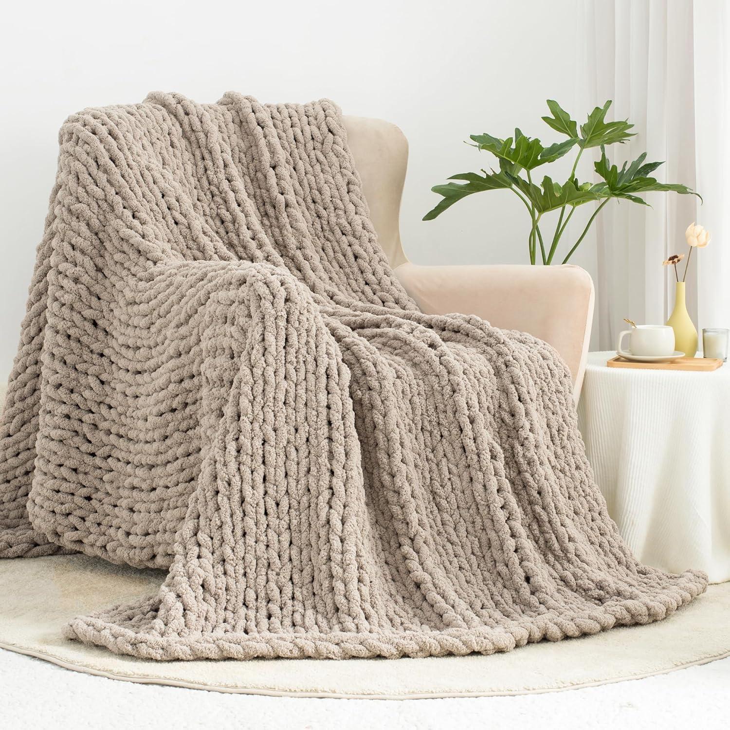 Carriediosa Chunky Knit Throw Blanket Handmade Soft Throws for Couch Sofa Bed, 50" x 60" Taupe