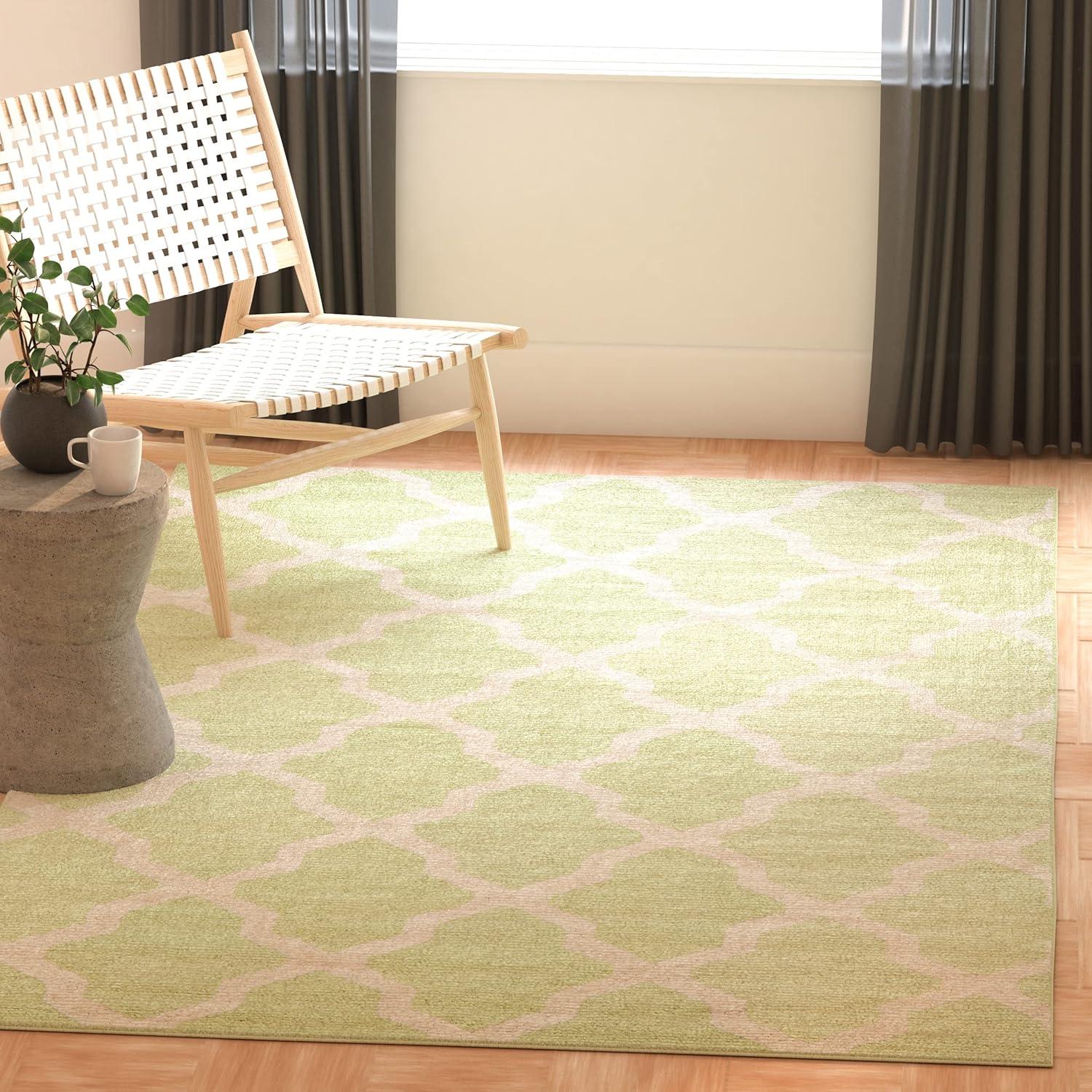 SAFAVIEH Cambridge Liam Geometric Wool Area Rug, Light Green/Ivory, 5' x 8'