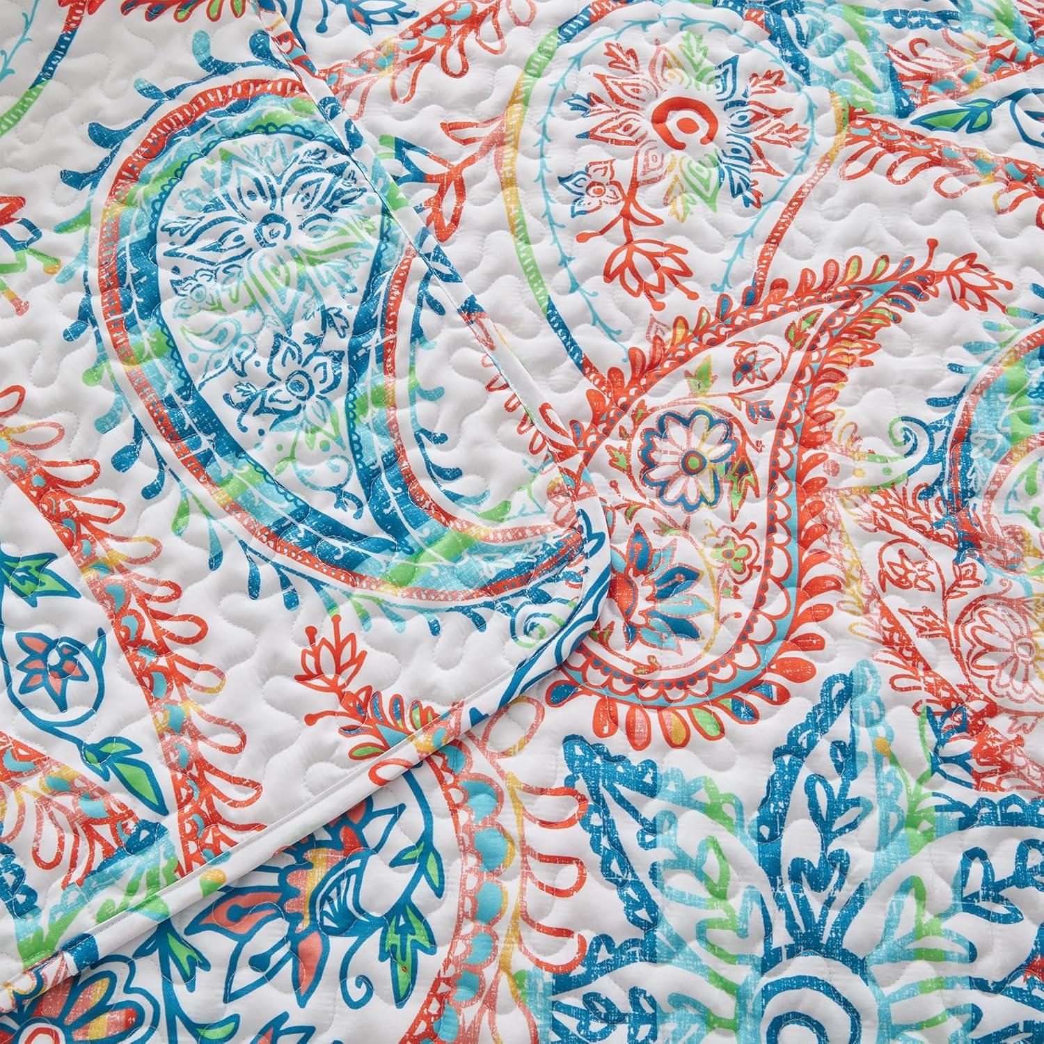 Paisley Quilt Set