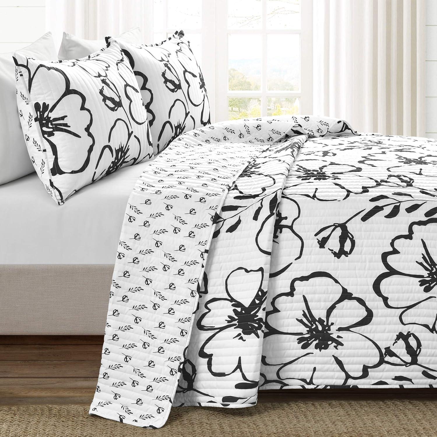 King Black and White Reversible Microfiber Quilt Set