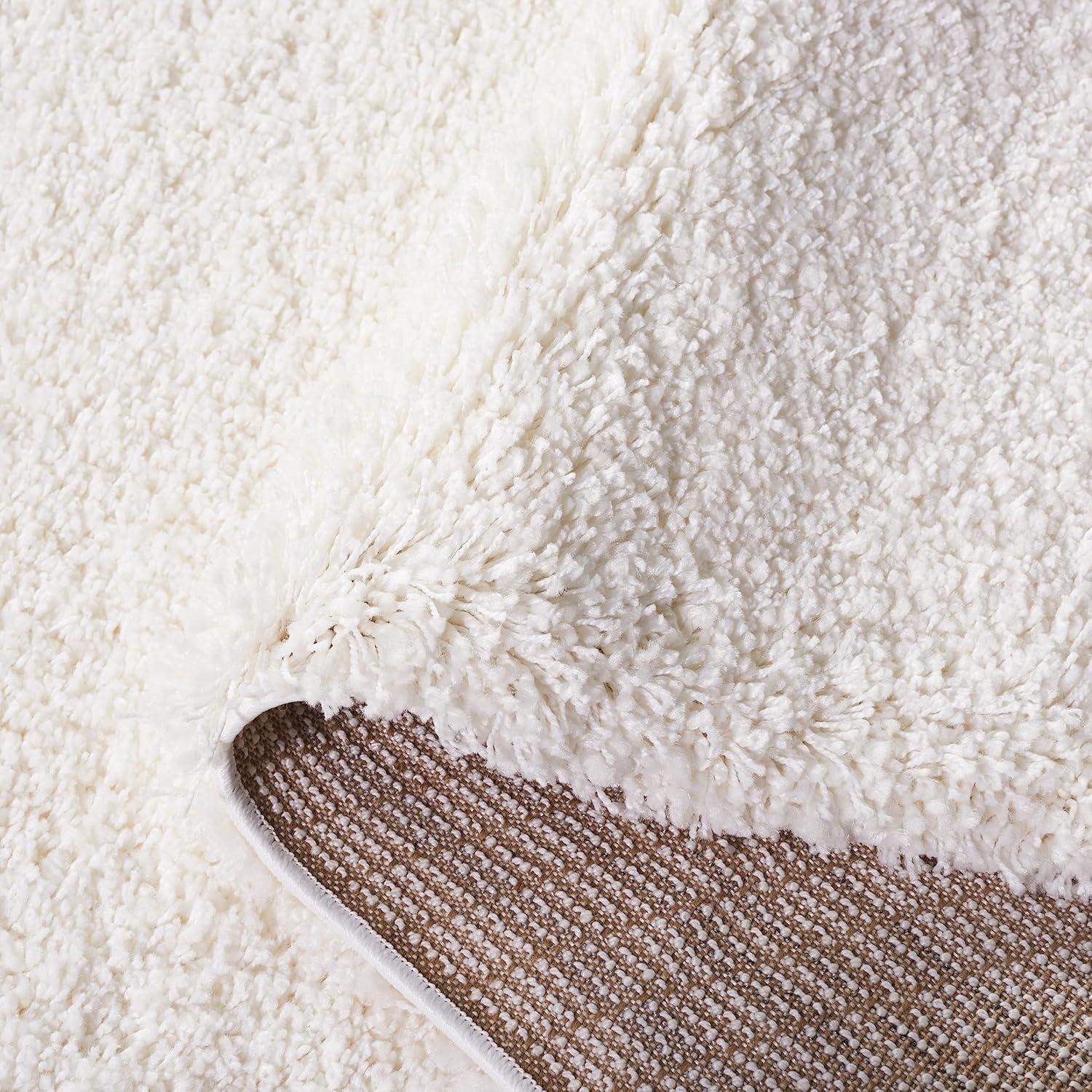 California Shag SG151 Power Loomed Indoor Accent Rug - White - 3'x5' - Safavieh