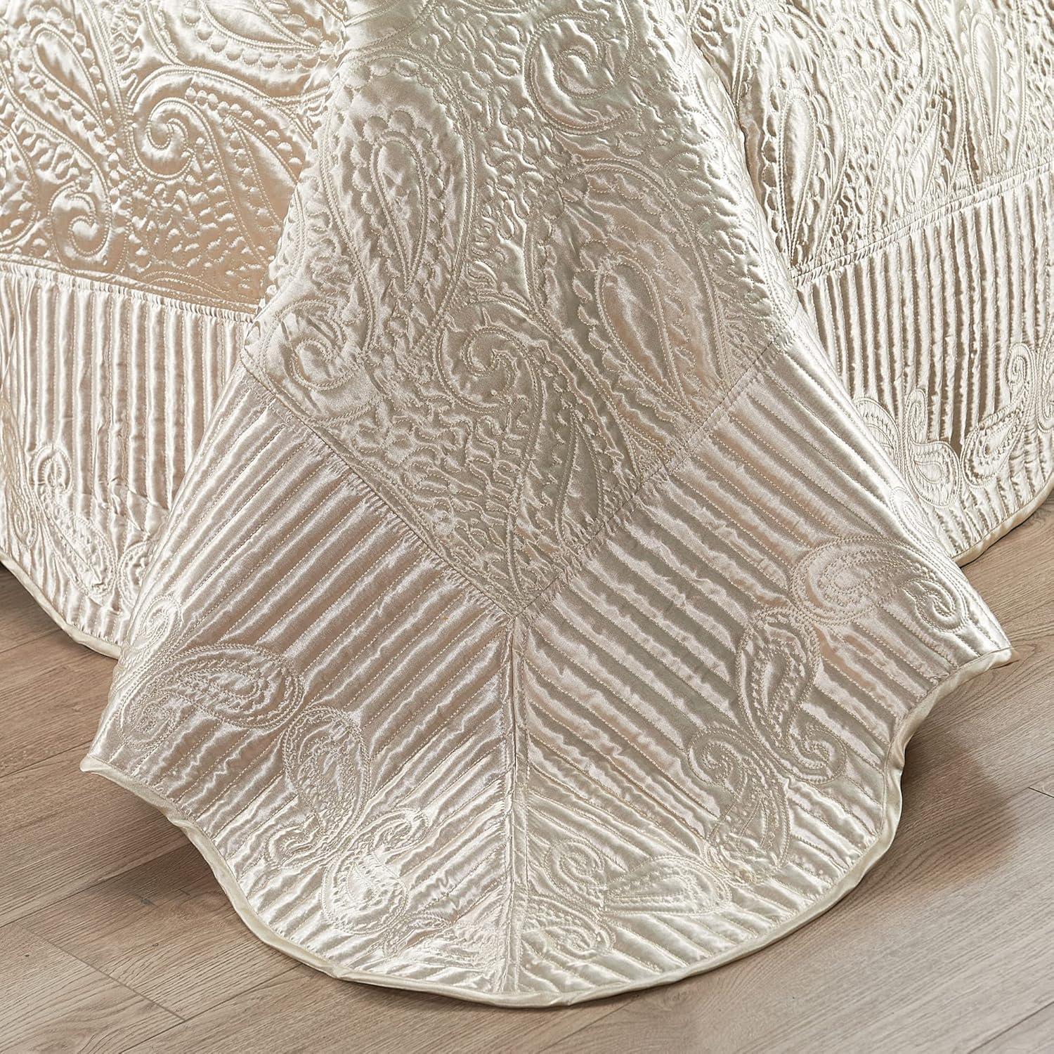 Serenta 4 Piece Quilted Satin Set