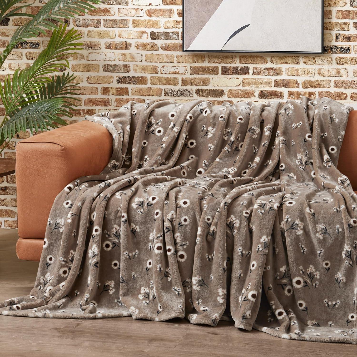 Lucky Brand Lucky Brand Daisy Blankets