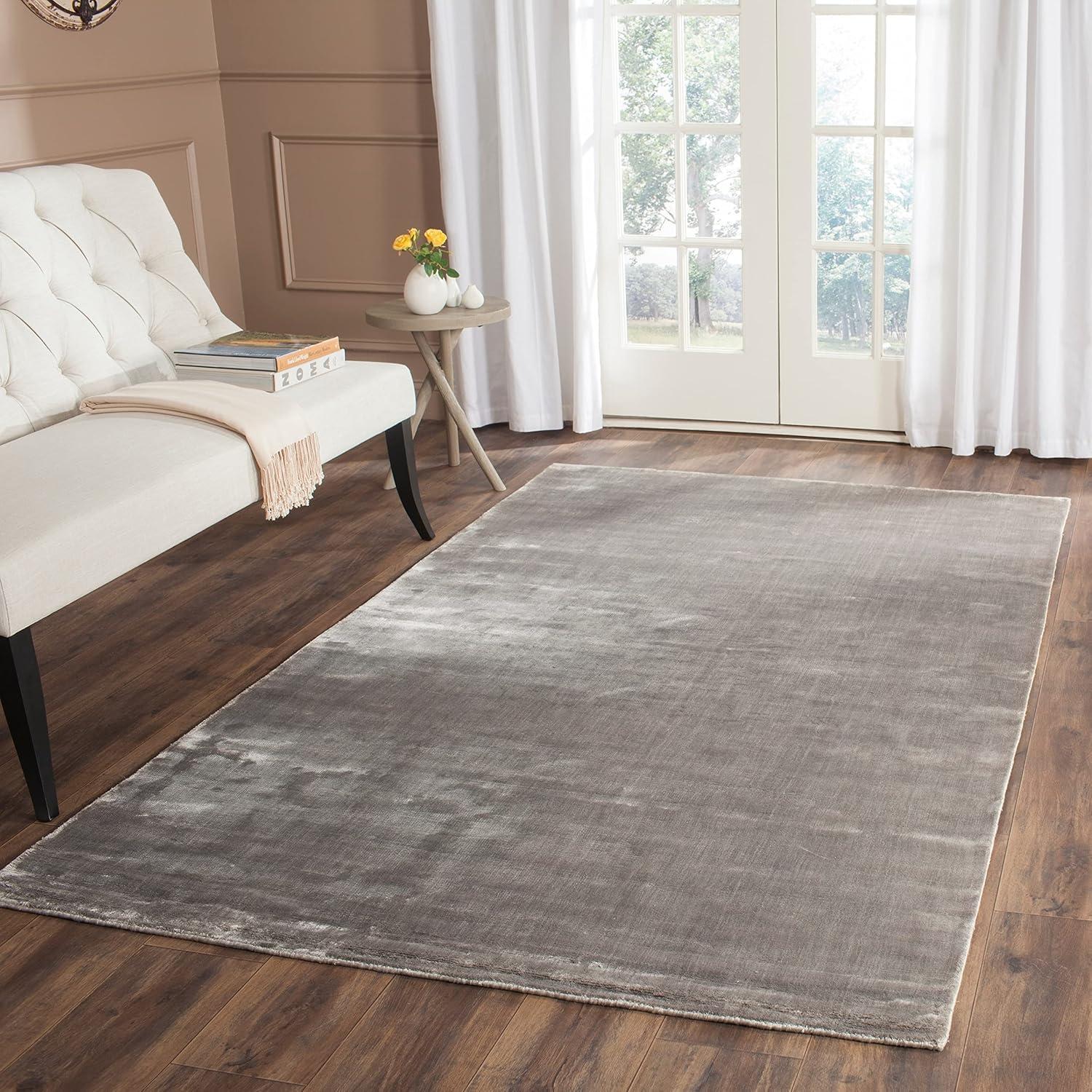 Mirage MIR344 Hand Loomed Area Rug  - Safavieh