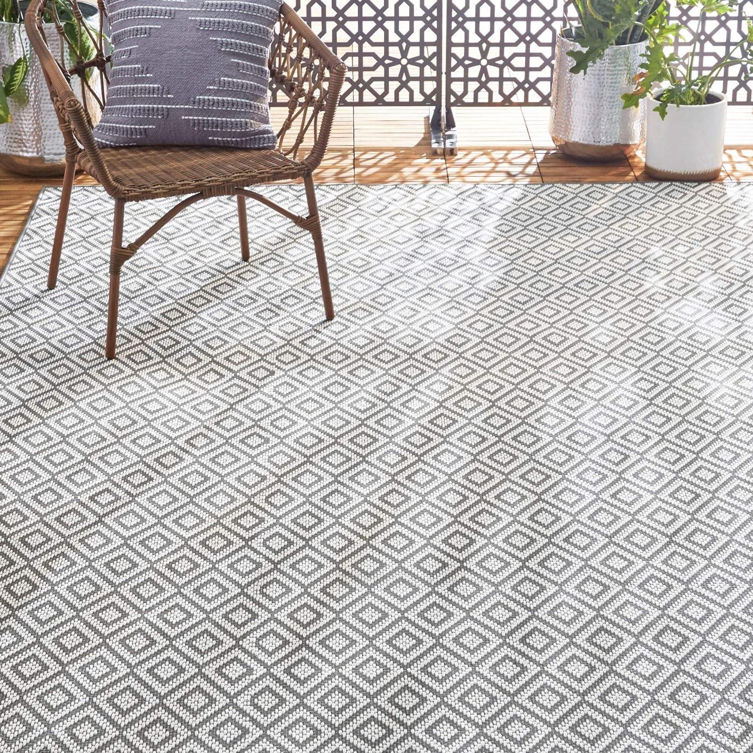 5'3" x 7'3" Tripoli Lydia Indoor/Outdoor Rug Gray/Cream - Home Dynamix