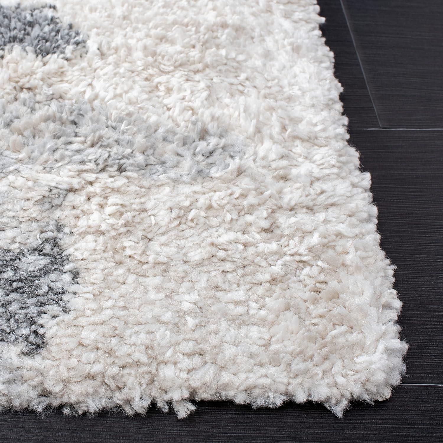 SAFAVIEH Fontana Shag Darius Abstract Plush Area Rug, Grey/Ivory, 4' x 4' Square