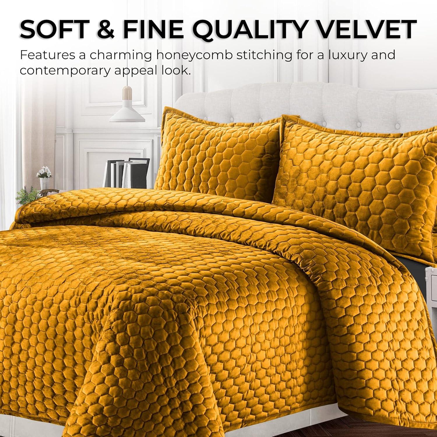 Tribeca Living Lugano Velvet Quilt Set