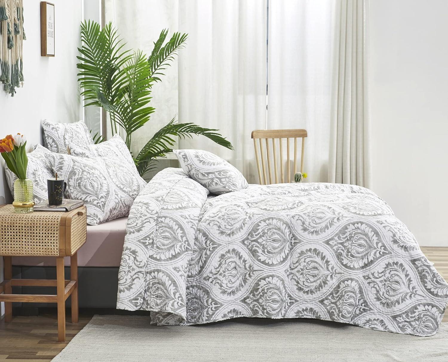 Traditional Damask Coverlet Set