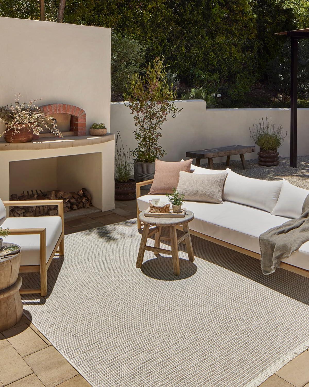 Malibu III Indoor / Outdoor Rug by Amber Lewis x Loloi - Ivory and Dove / 2'3" x 7'7" Runner