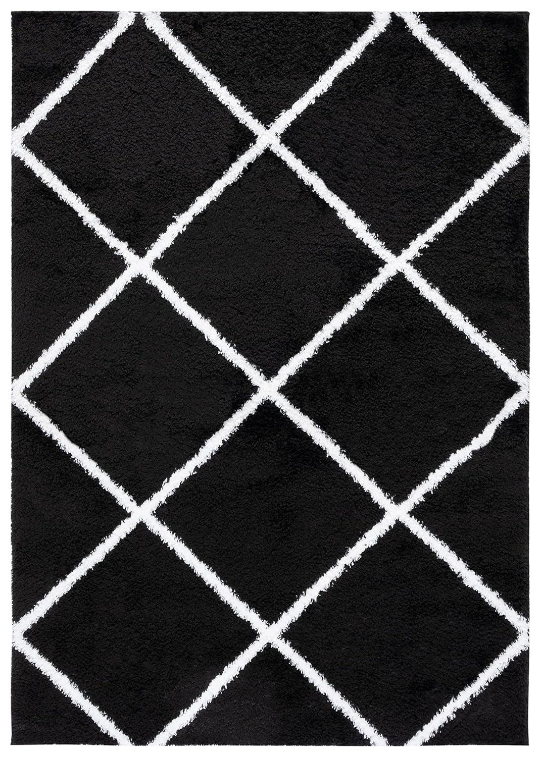 Tahoe Shag THO676 Power Loomed Indoor Area Rug - Black/White - 6'7"x8'7" - Safavieh
