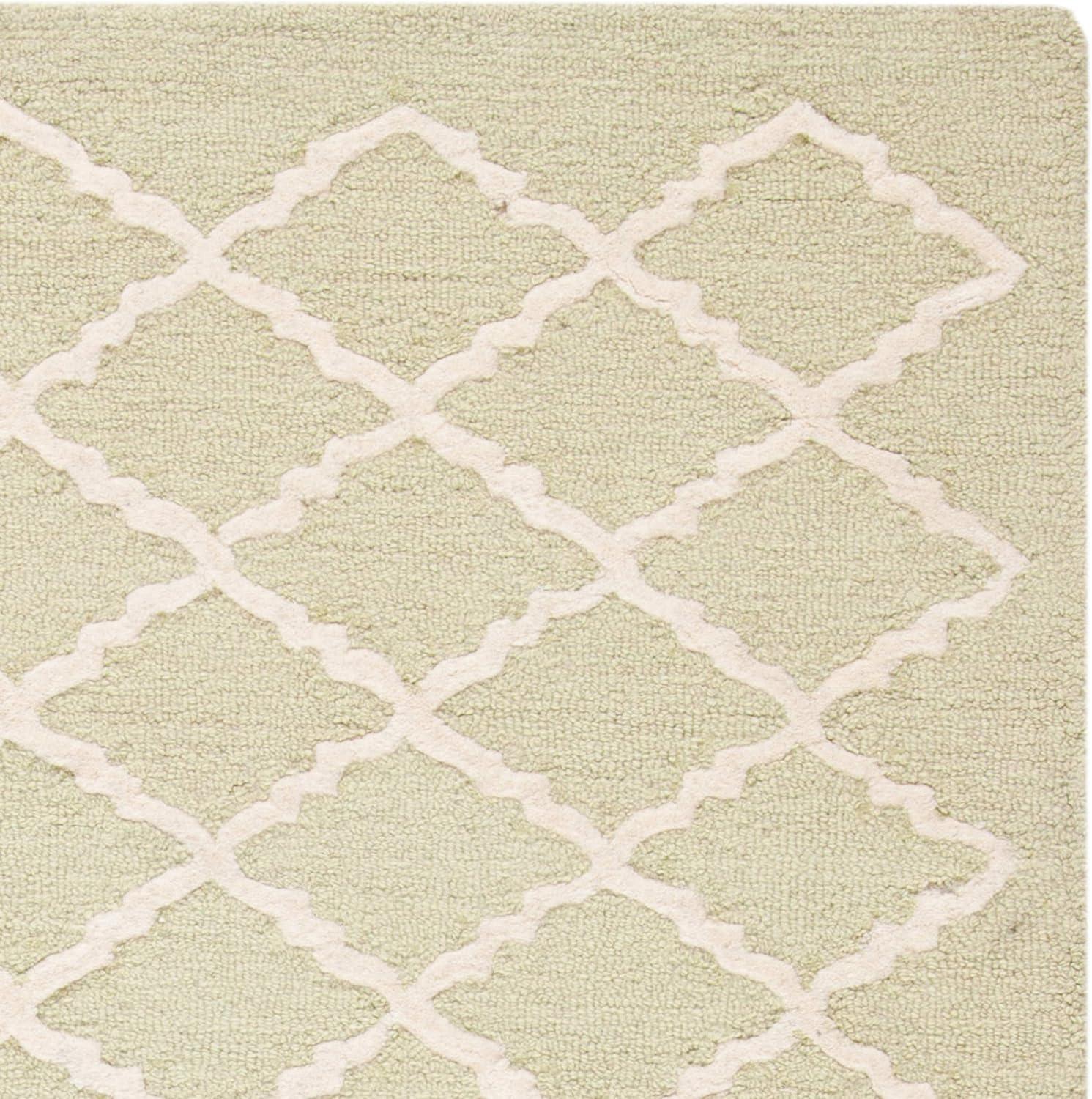 SAFAVIEH Cambridge Karen Geometric Wool Area Rug, Light Green/Ivory, 4' x 6'