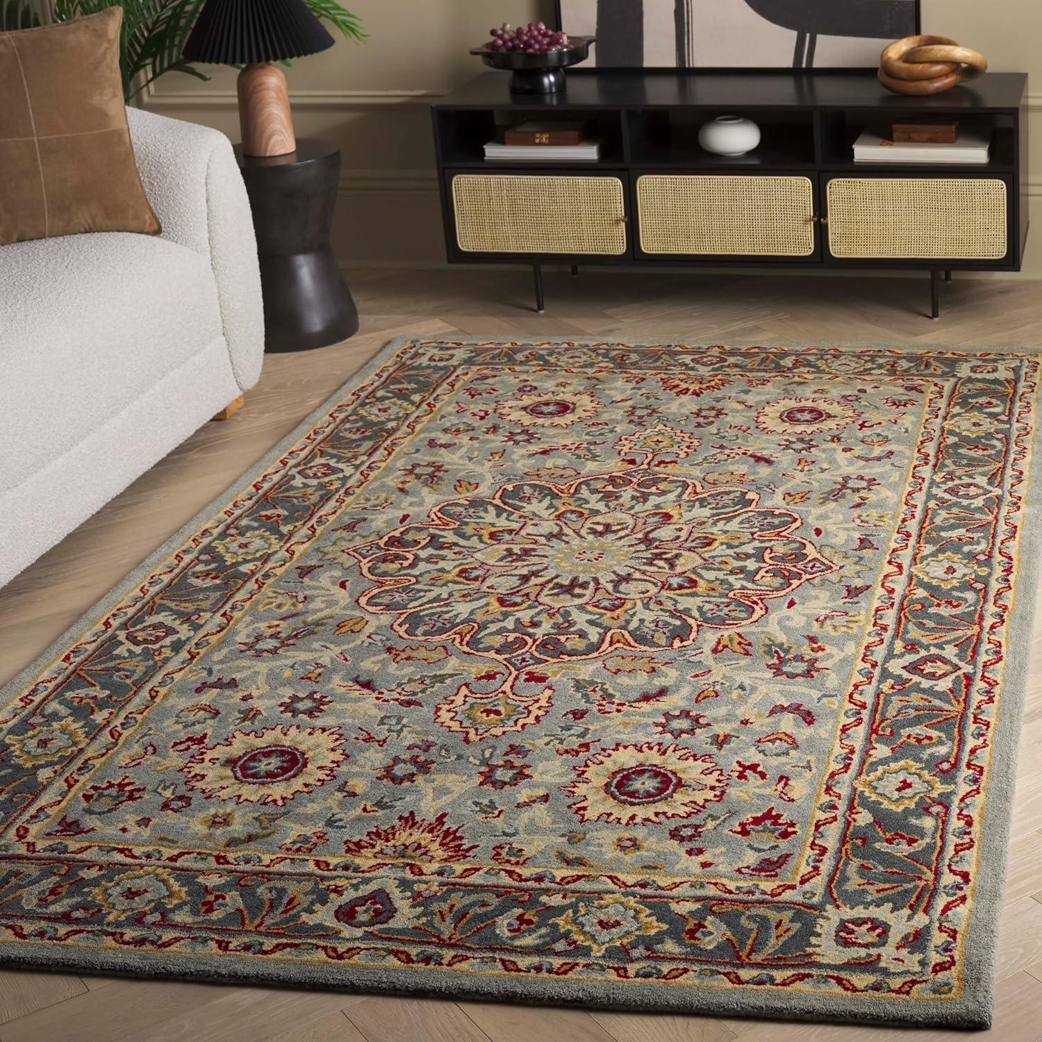 Safavieh  Handmade Heritage Chimere Traditional Wool Rug 4'  x  6' 4' x 6' Indoor,Handmade Living Room,Bedroom Rectangle