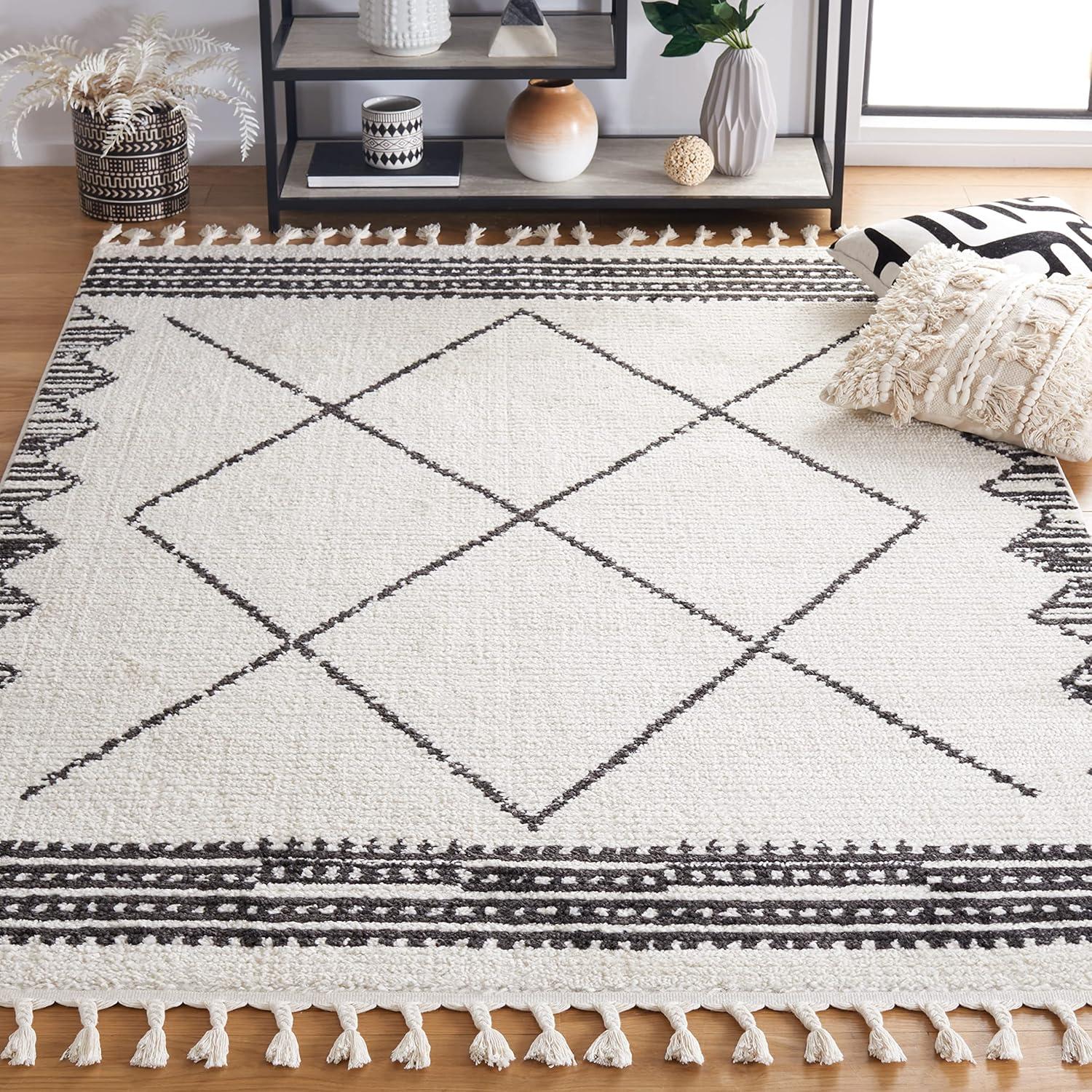 Moroccan Tassel MRT103 Power Loomed Area Rug  - Safavieh