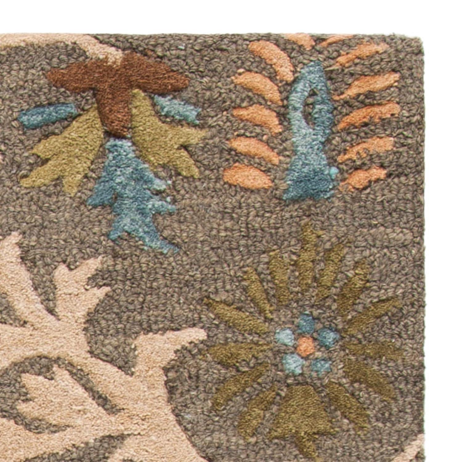 Cambridge CAM235 Hand Tufted Area Rug  - Safavieh